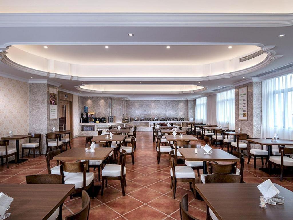 Vienna International Shijin Hotel Canton