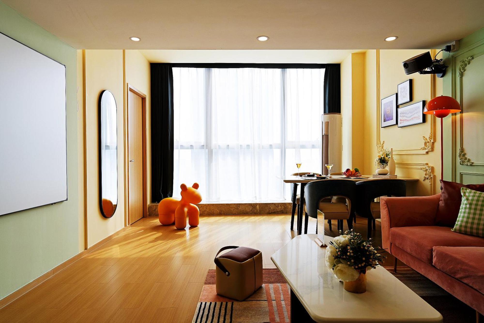 Livetour Panyu Nancun Wanbo Metro 3*