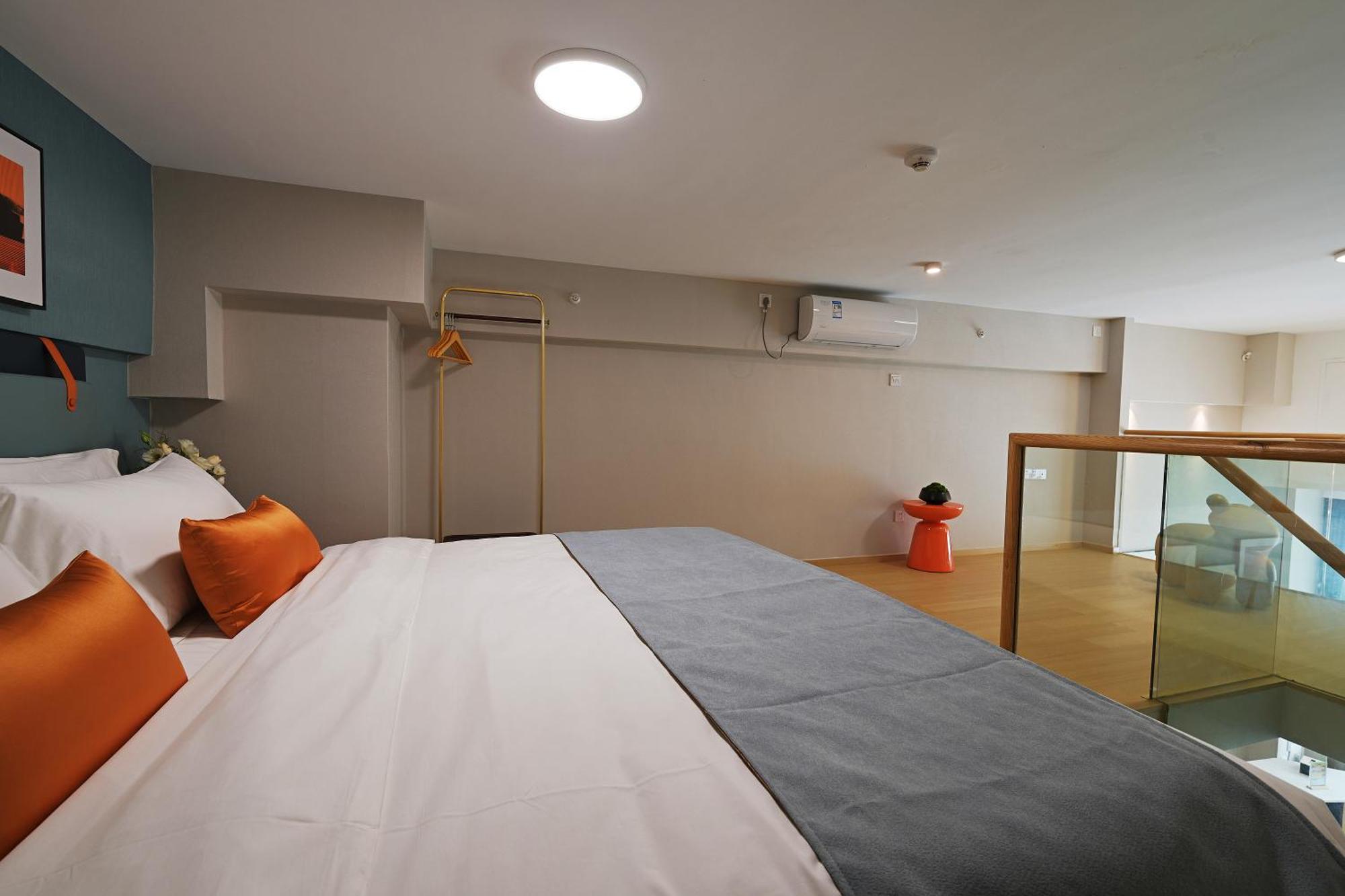 Livetour Panyu Nancun Wanbo Metro Aparthotel Guangzhou