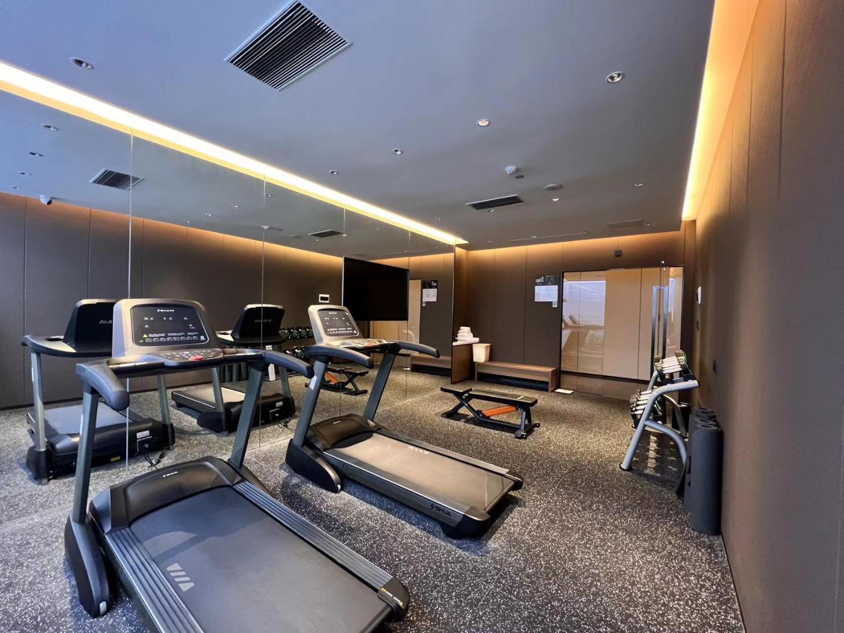 Livetour Panyu Nancun Wanbo Metro Aparthotel 3*