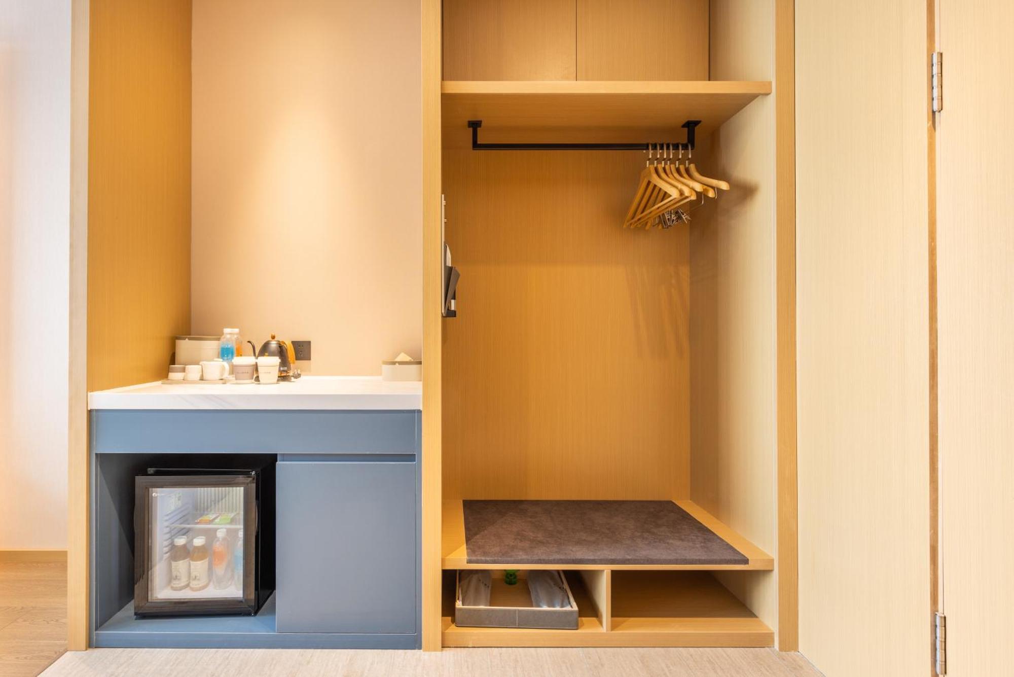 Atour Baiyun Taihe Private Science And Technology Park 4*