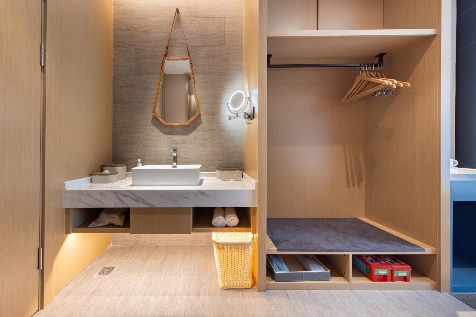 Hotel Atour Baiyun Taihe Private Science And Technology Park 4*