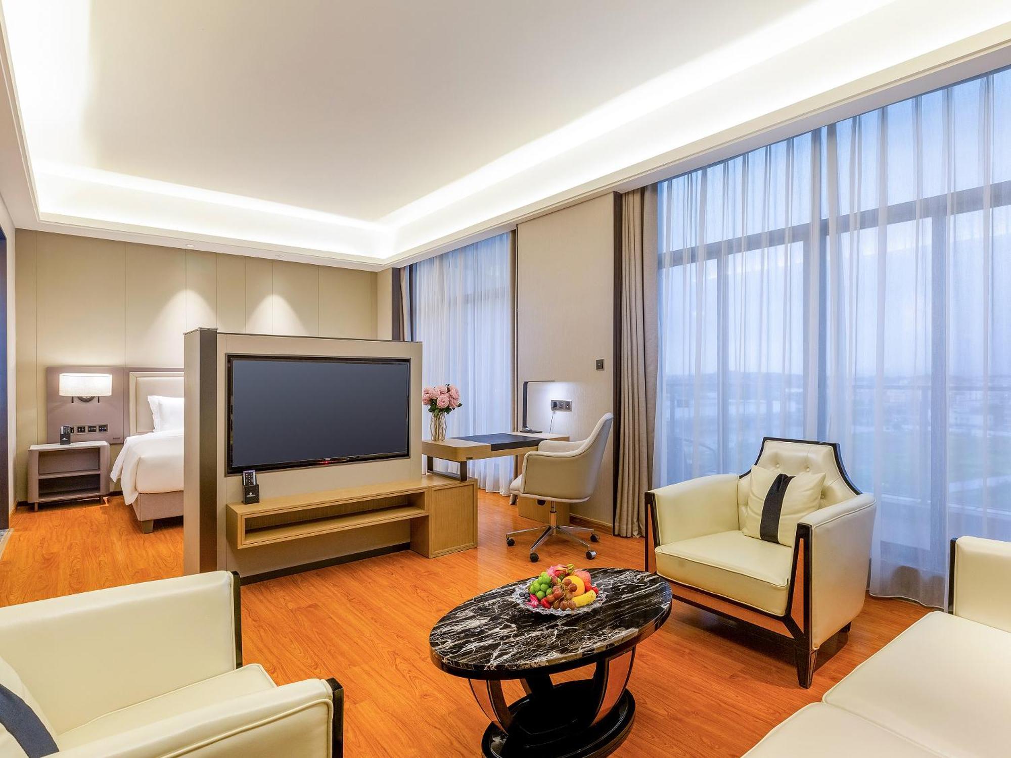 Southern Airlines Pearl Airport Hotel-canton Fair Free Shuttle Bus Hotel