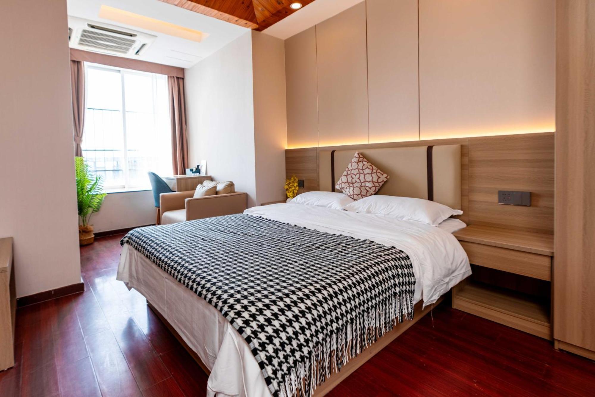 Xingke Apartment