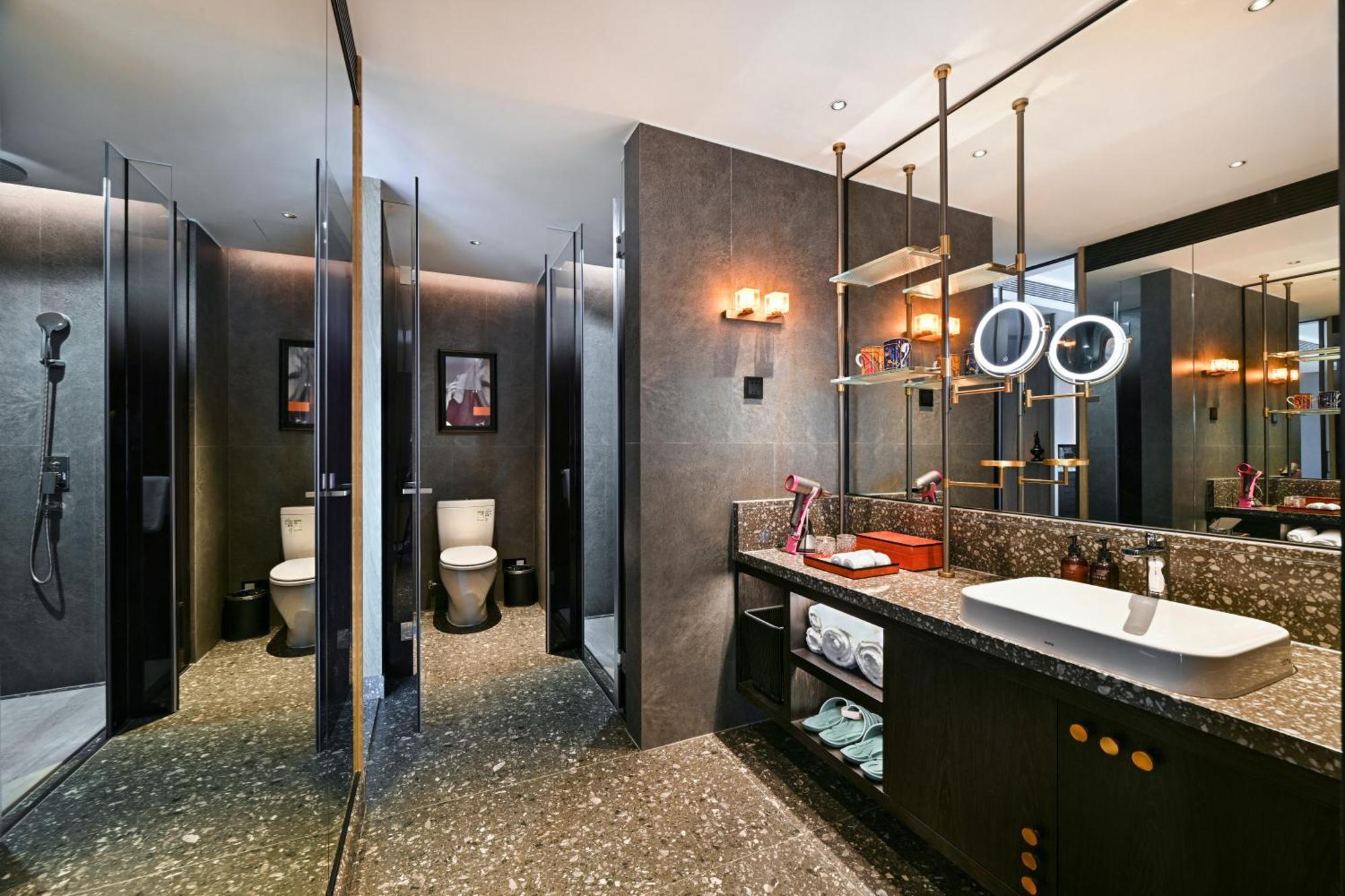 Arthur Luogang Xiangang Metro Guangzhou-free Breakfast And Free Afternoon Tea 4* Canton