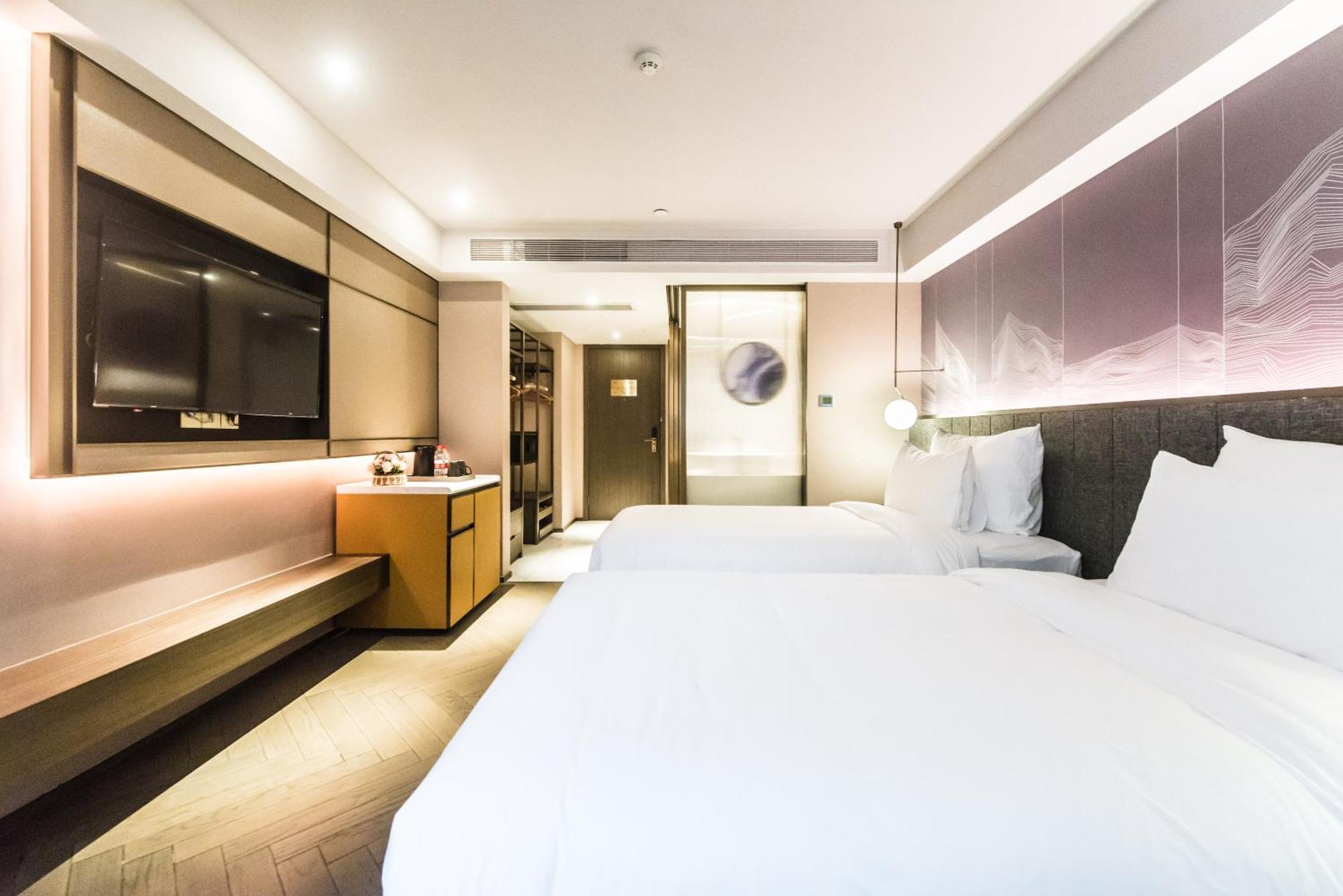 Aparthotel Ycity 4*