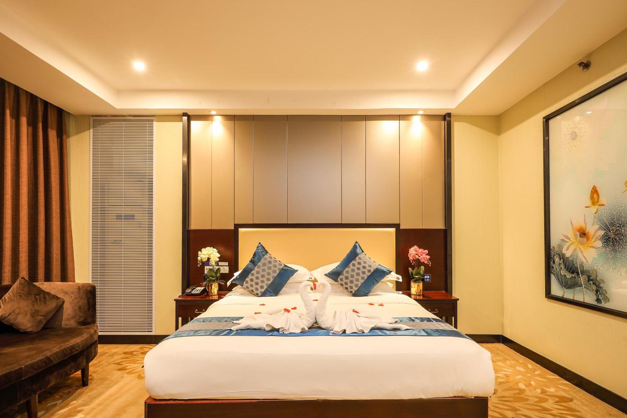 Bosheng International Baiyun International Airport Huadu Plaza Branch - Free Deliver Service To Baiyun International Airport & Free Deliver Service To Fair Complex During Fair Period Hotel 3*