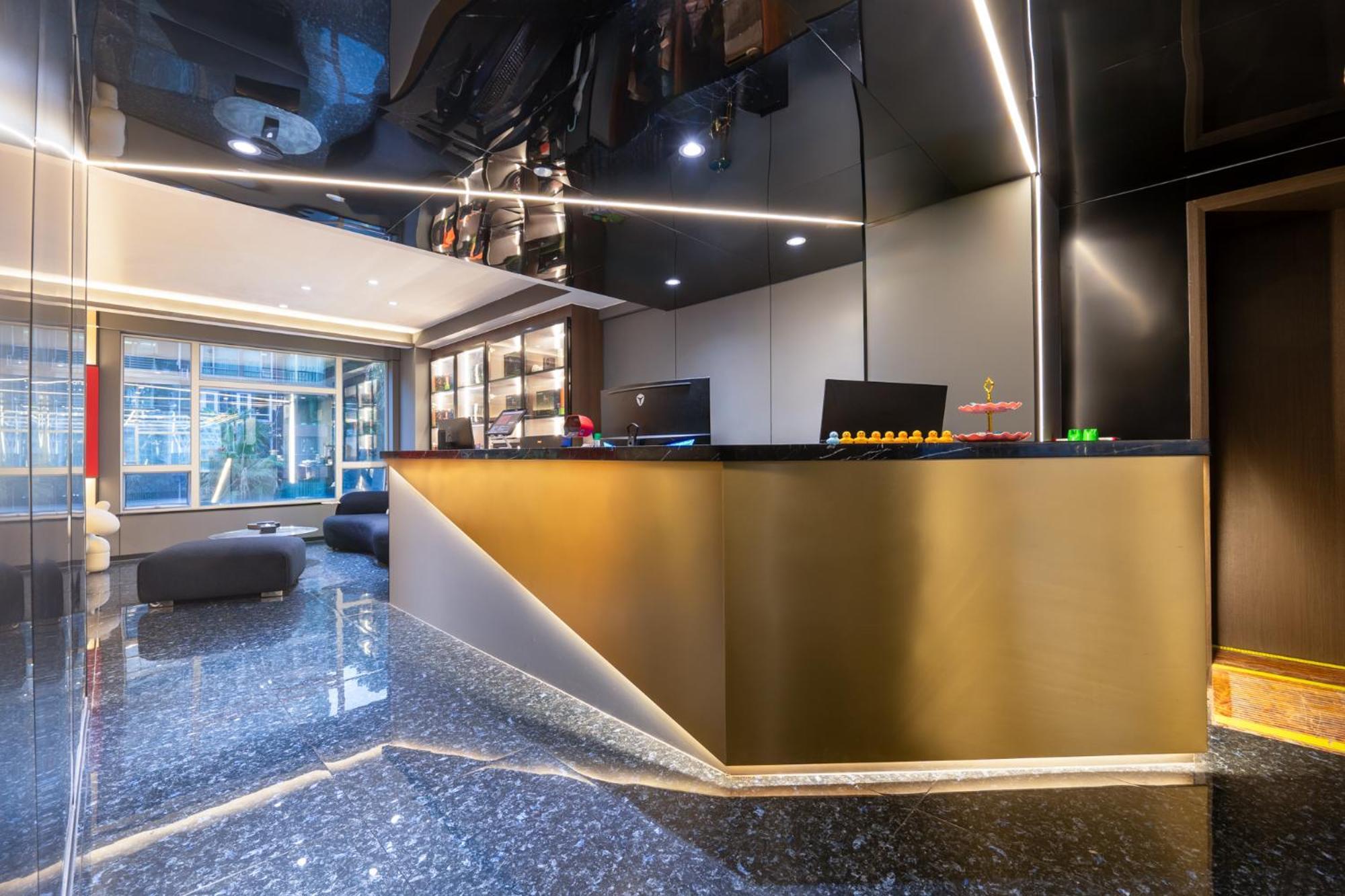 Yueta E-sports Hotel-10min To East Railway Station&entrance Exit J Of Line 3 Guangzhou