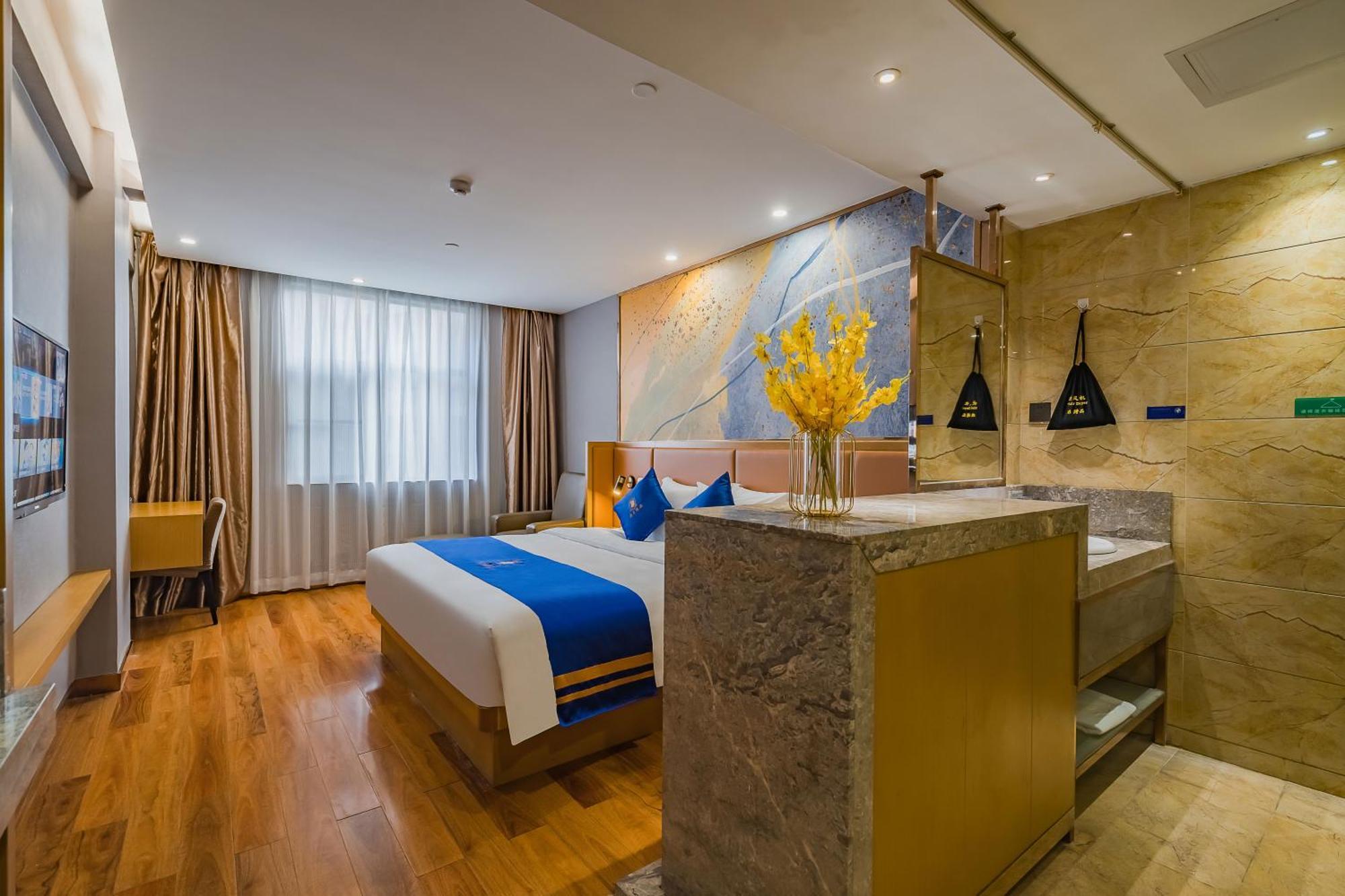 Super 8 Hotel Select Guangzhou Station Xicun Metro Station 3*