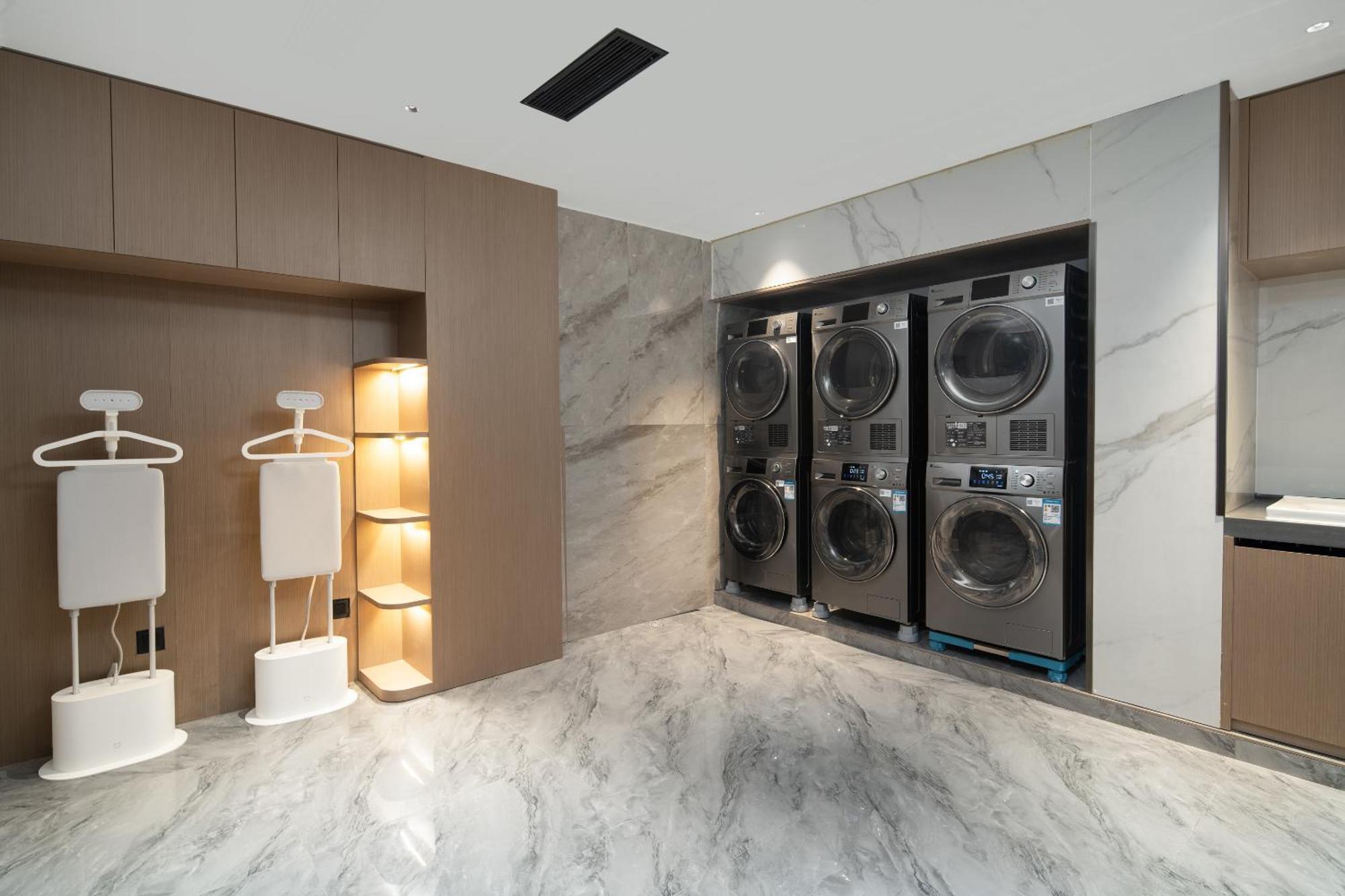 Yizhi Hotel - Guangzhou Beijing Road Pedestrian Street Rainbow Bridge Subway Station Hotel