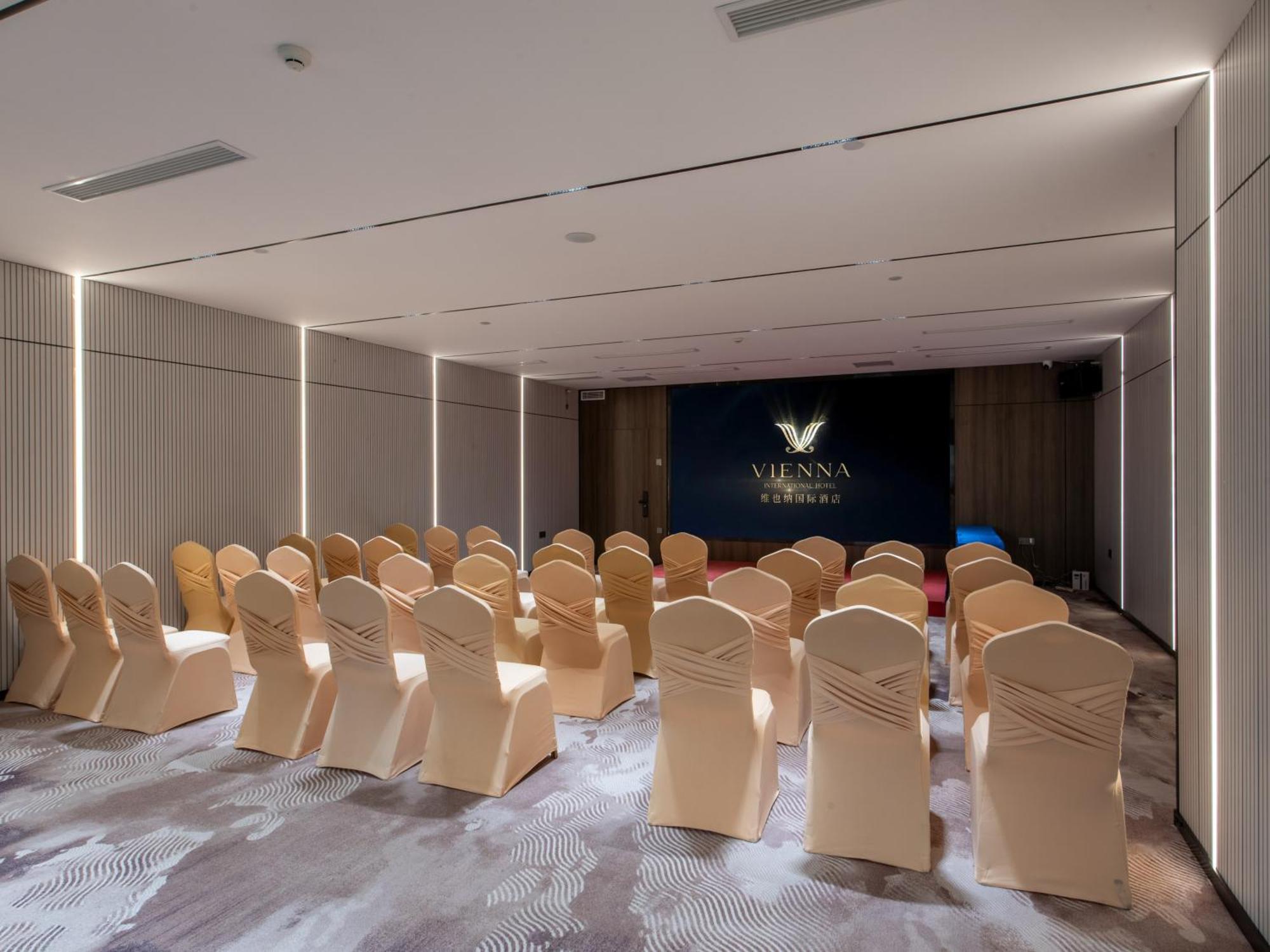 Vienna International Baiyun International Conference Center Hotel Canton