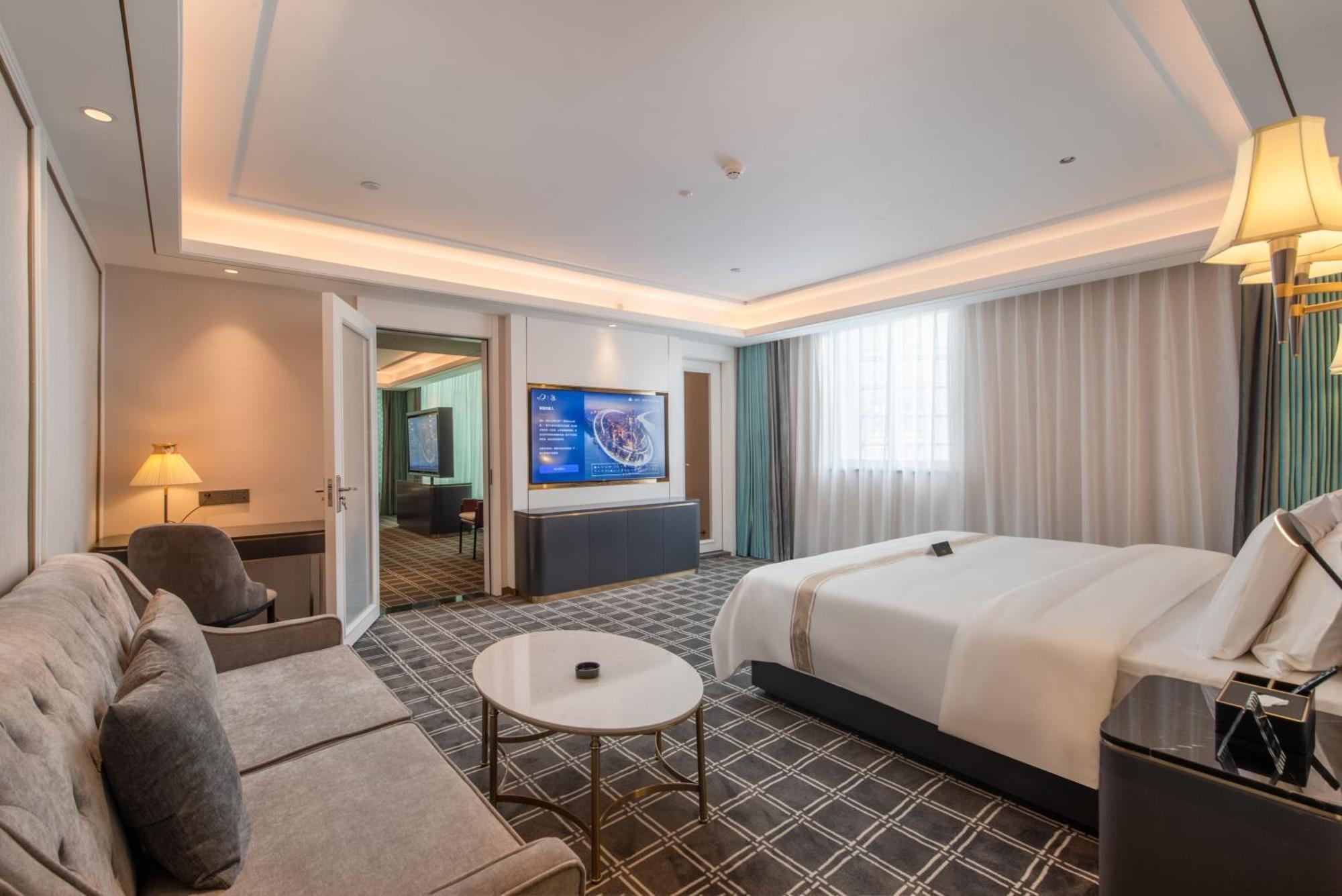 Xana Deluxe Xintang South High-speed Railway Station Hotel Guangzhou