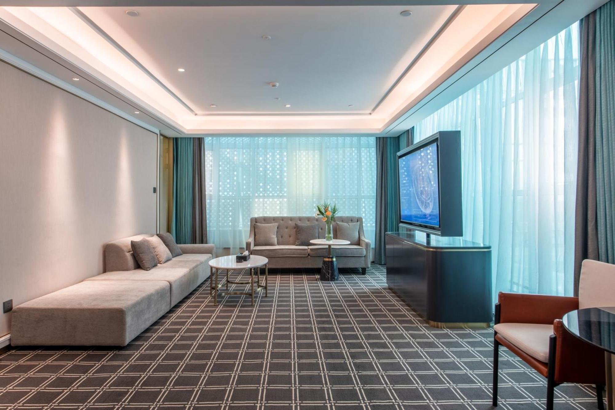 Xana Deluxe Xintang South High-speed Railway Station Hotel Guangzhou