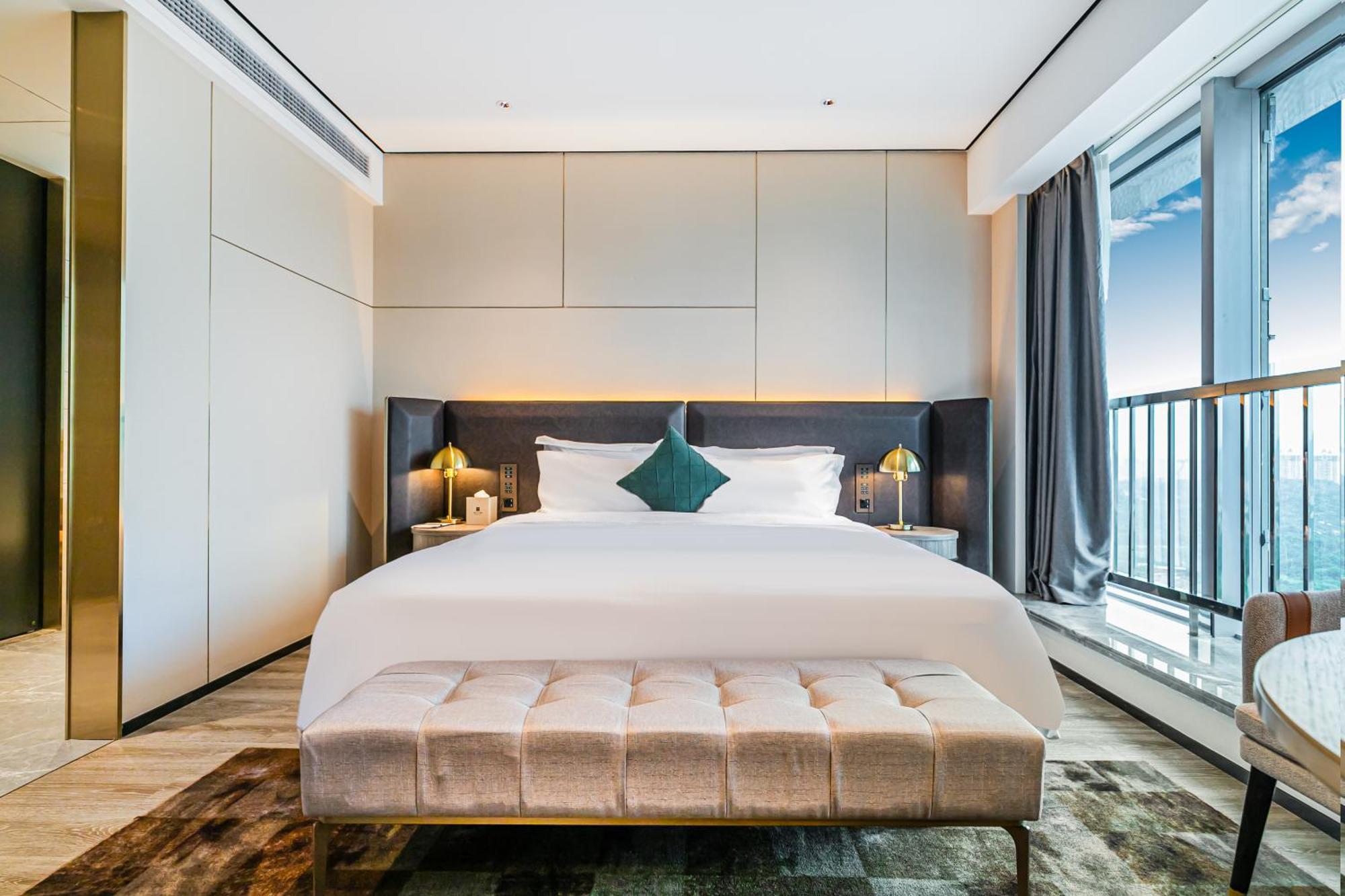 Jun Ming Happy World Yishang Hotel, Guangzhou