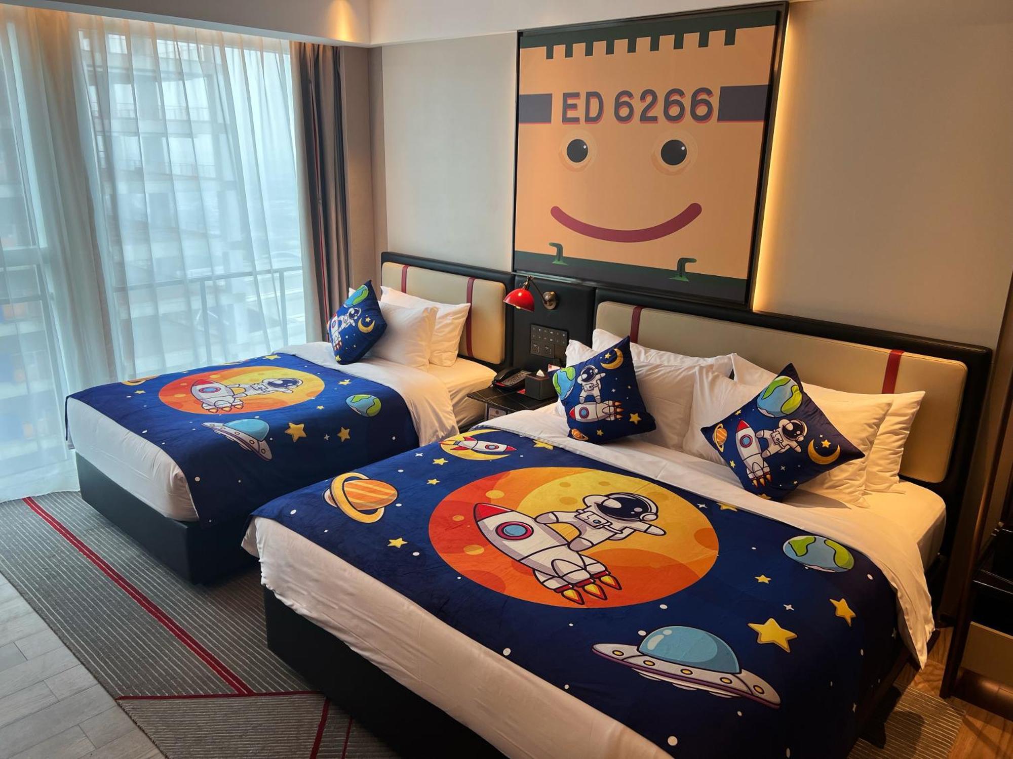 Hotel Radisson Red Guangzhou South Railway Station- Free Vpn Network