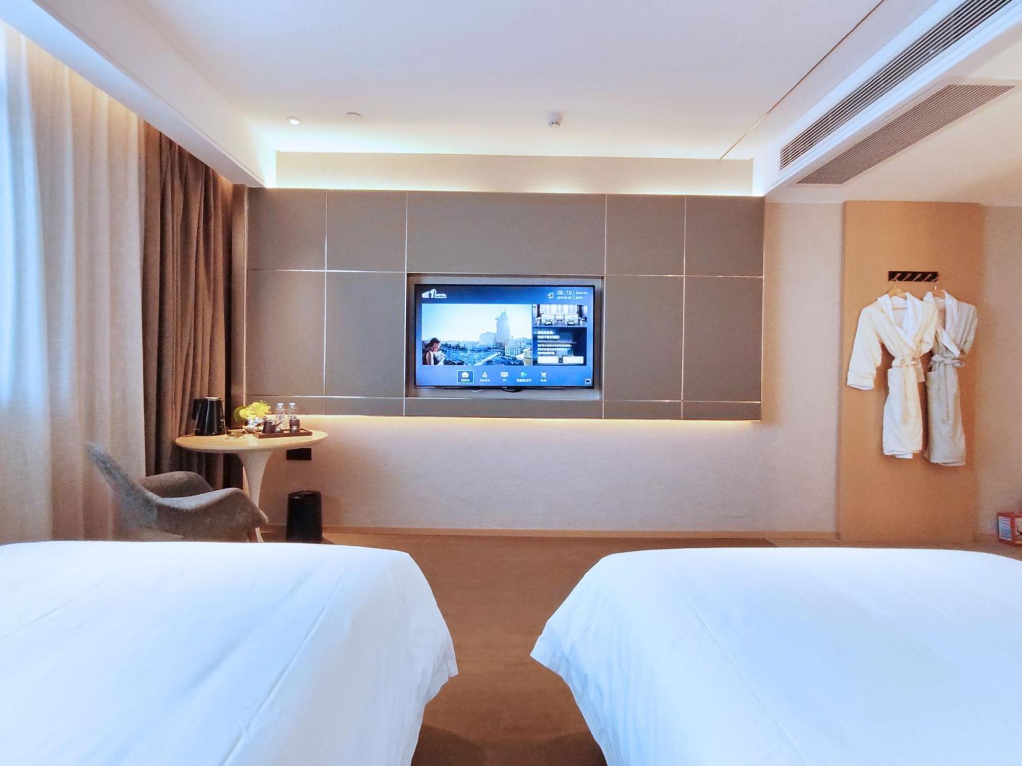 Paco South Railway Station Panyu Changlong Branch Hotel