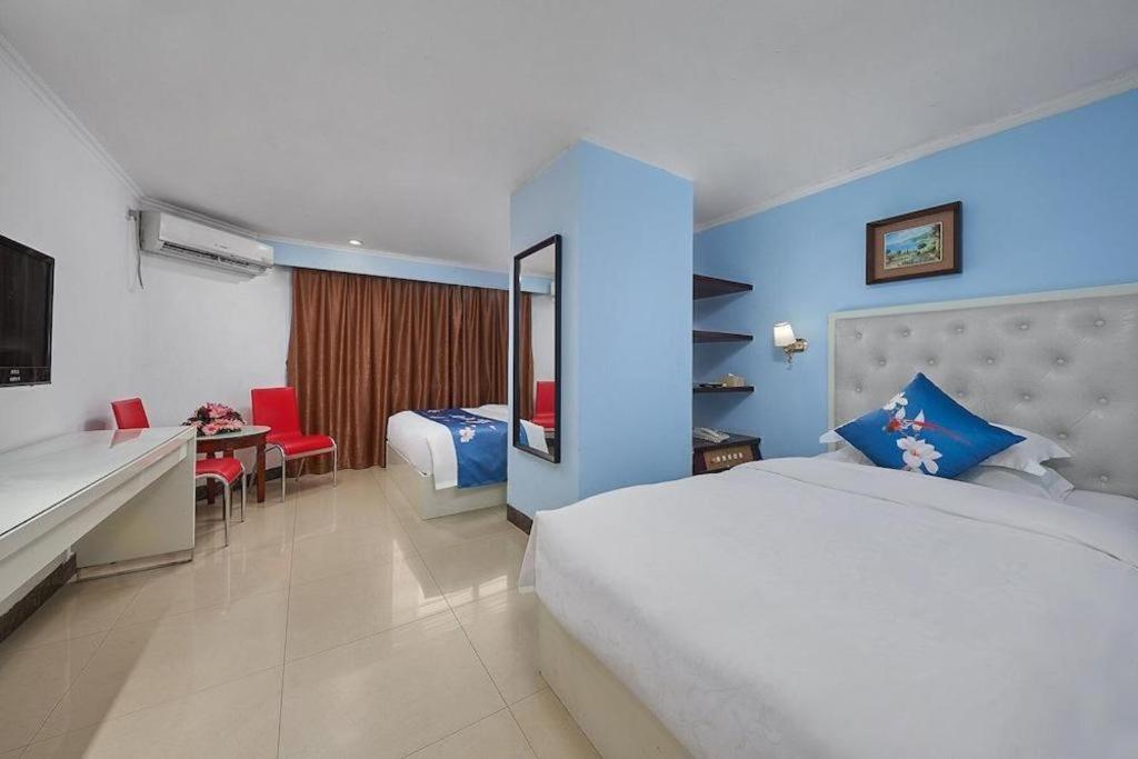 Kaiserdom Hainan Hotel 3*