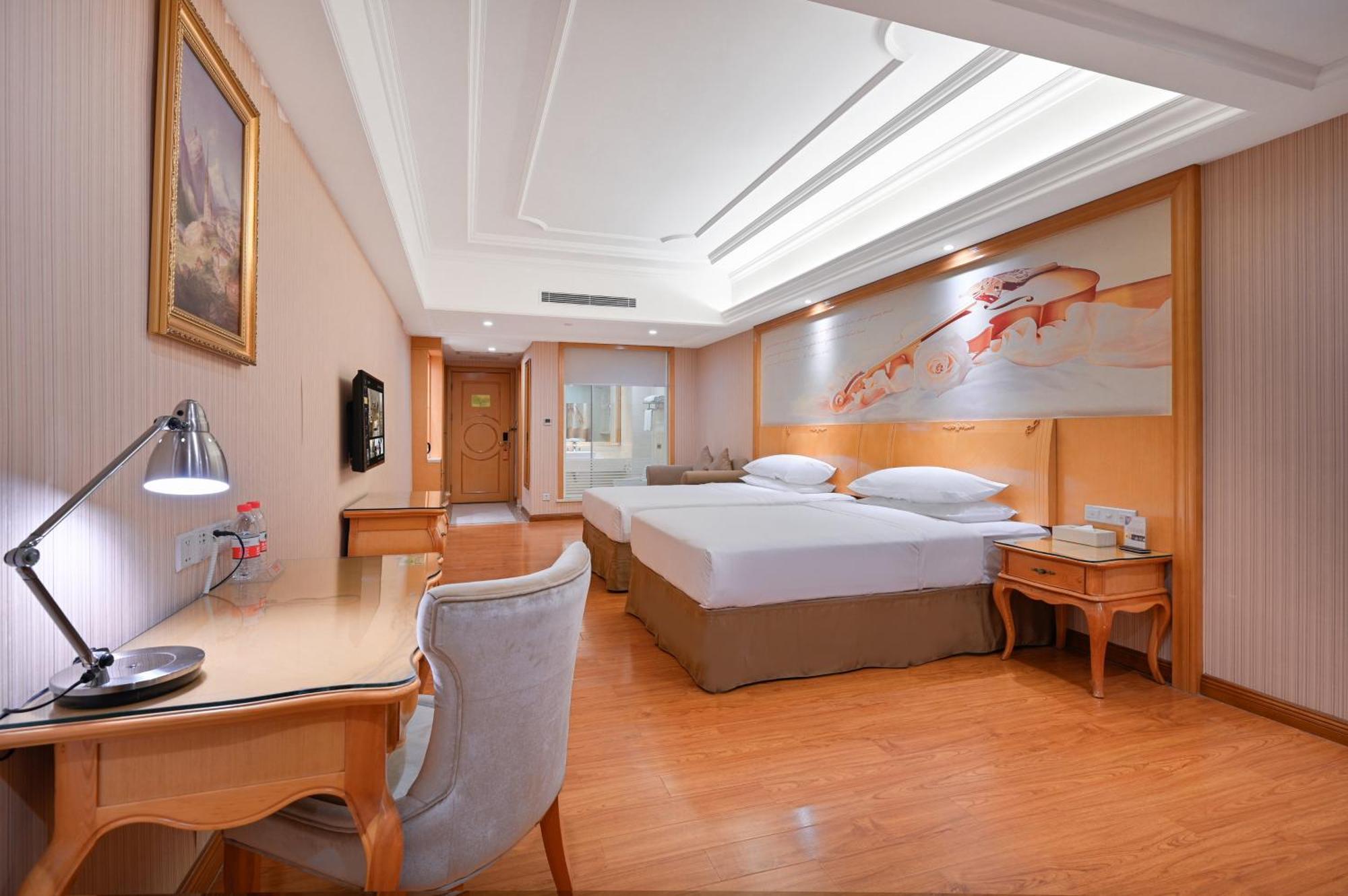 Vienna International Baiyun International Conference Center Hotel Canton