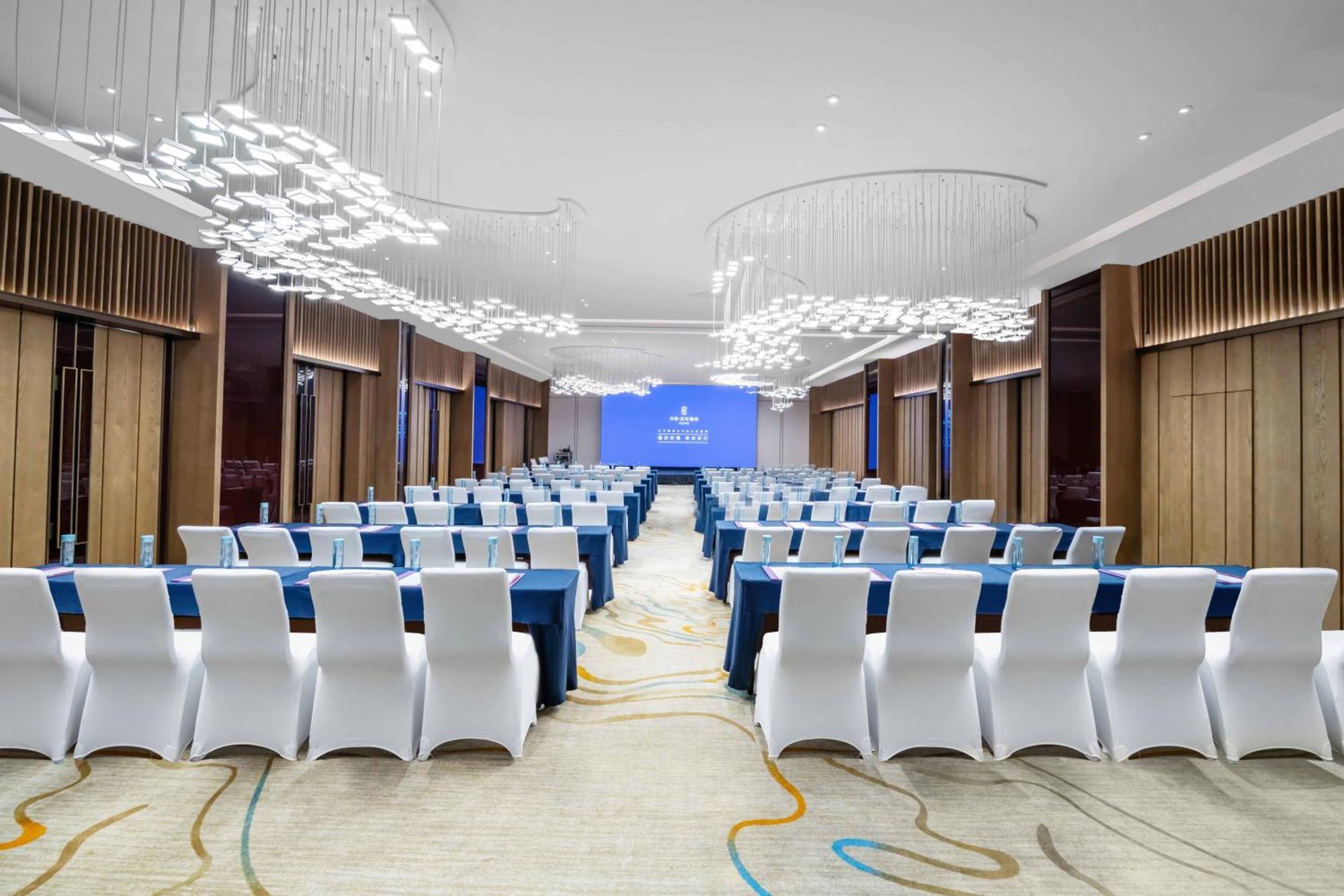 Imperial Traders Elong - Free Shuttle Bus To Fair Complex & Overseas Buyer Registration Services 5*