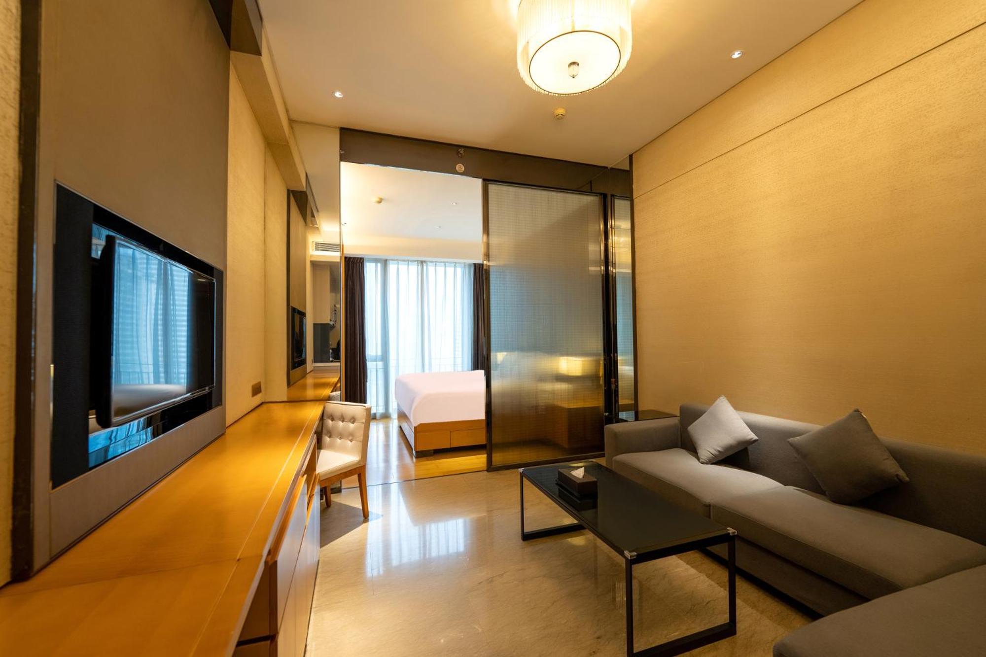 Vaperse Zhujiang New Town - Free Shuttle Bus & Registration Counter During Fair 5* Canton