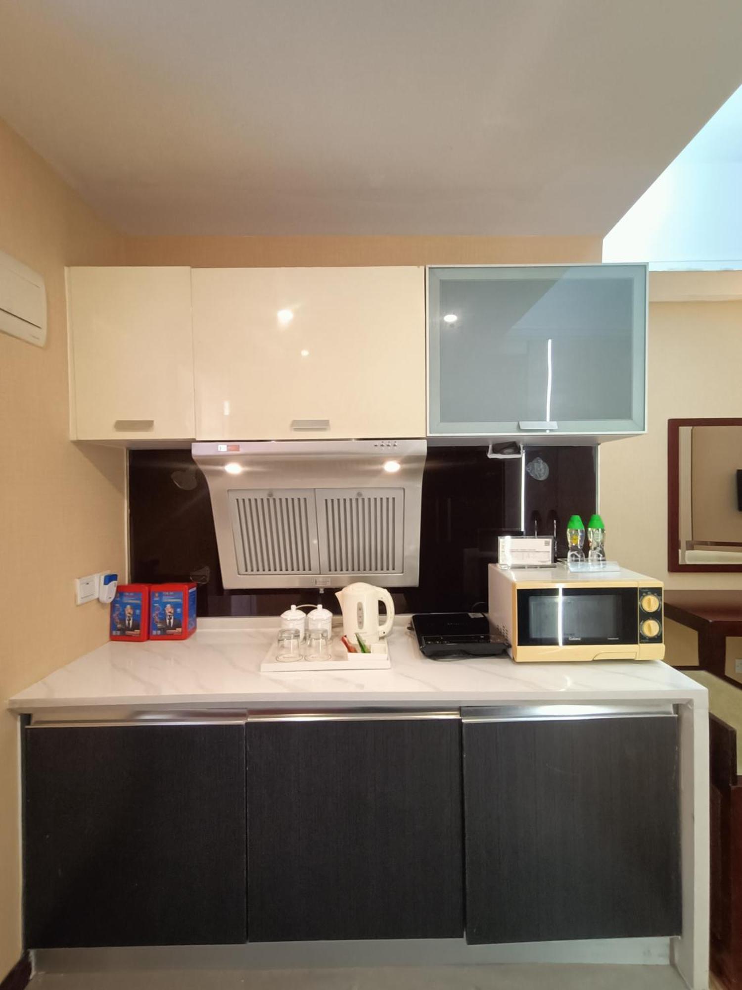 Aparthotel Yinfeng North Station Branch, Huacheng Road Subway Station Branch Guangzhou