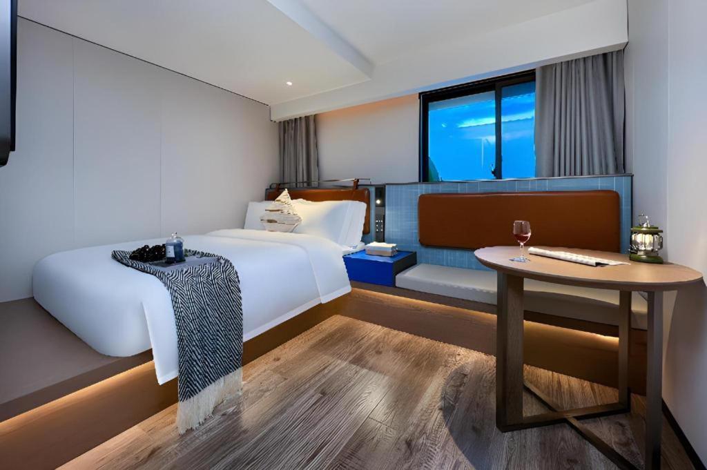 Echarm Dongpu Financial Pazhou Convention Center 3*