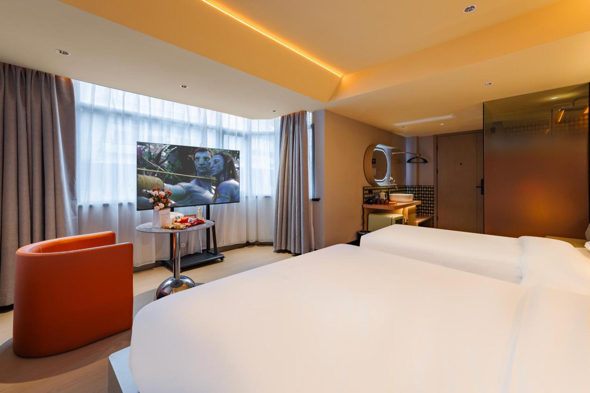 Super Time Trendy Design Beijing Road Pedestrian Street Dafo Temple Branch Hotel 3*