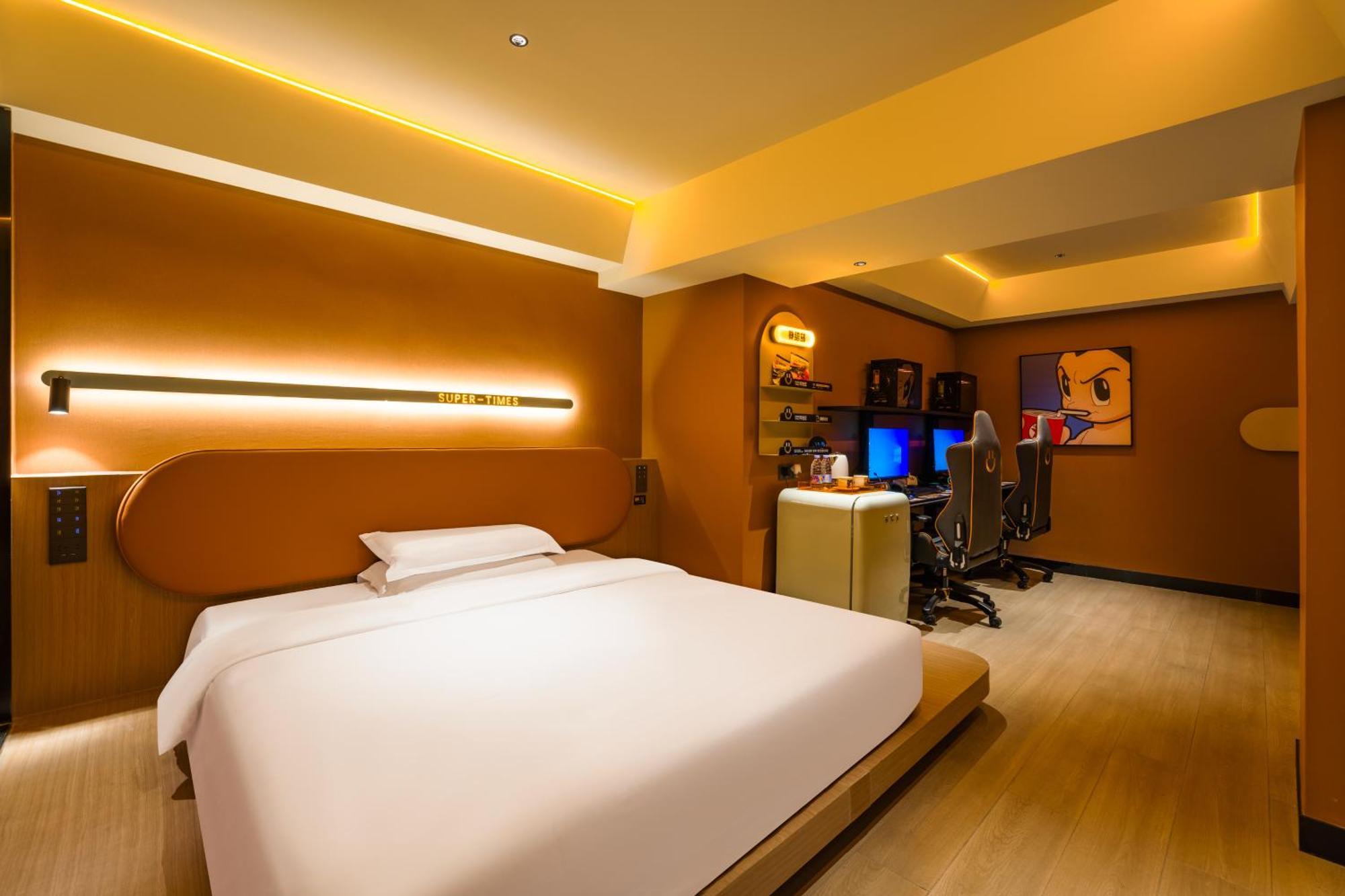 Super Time Trendy Design Beijing Road Pedestrian Street Dafo Temple Branch Hotel