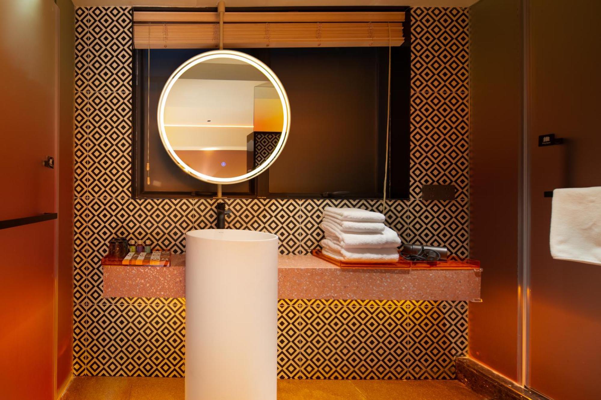 Super Time Trendy Design Beijing Road Pedestrian Street Dafo Temple Branch 3* Guangzhou