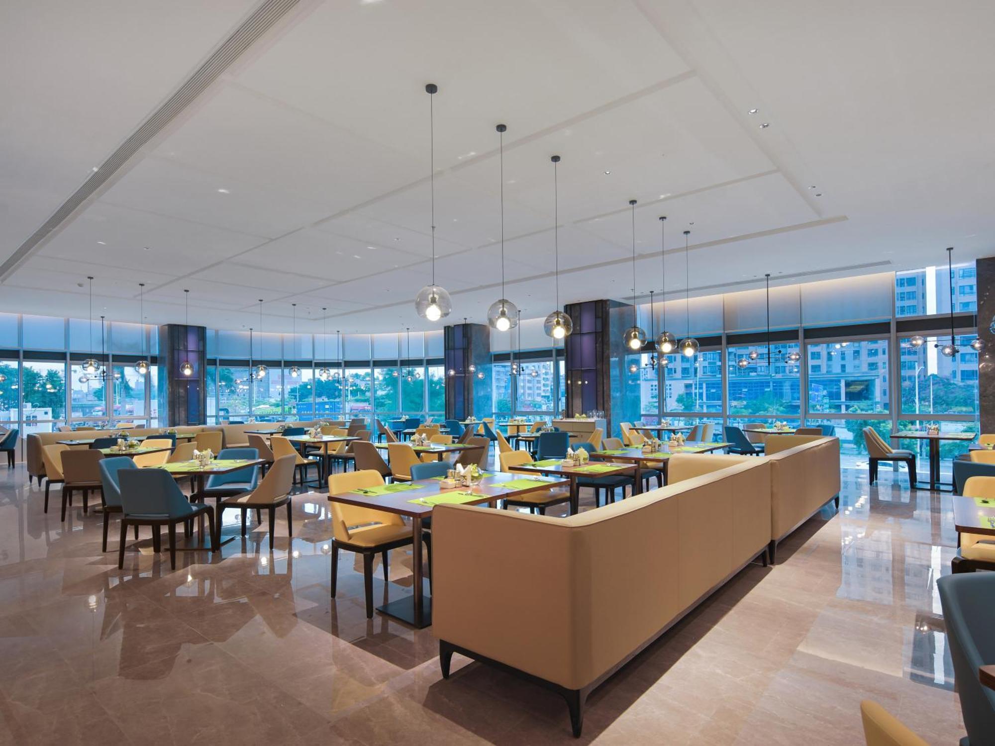 Hampton By Hilton Wenchong Hotel Guangzhou
