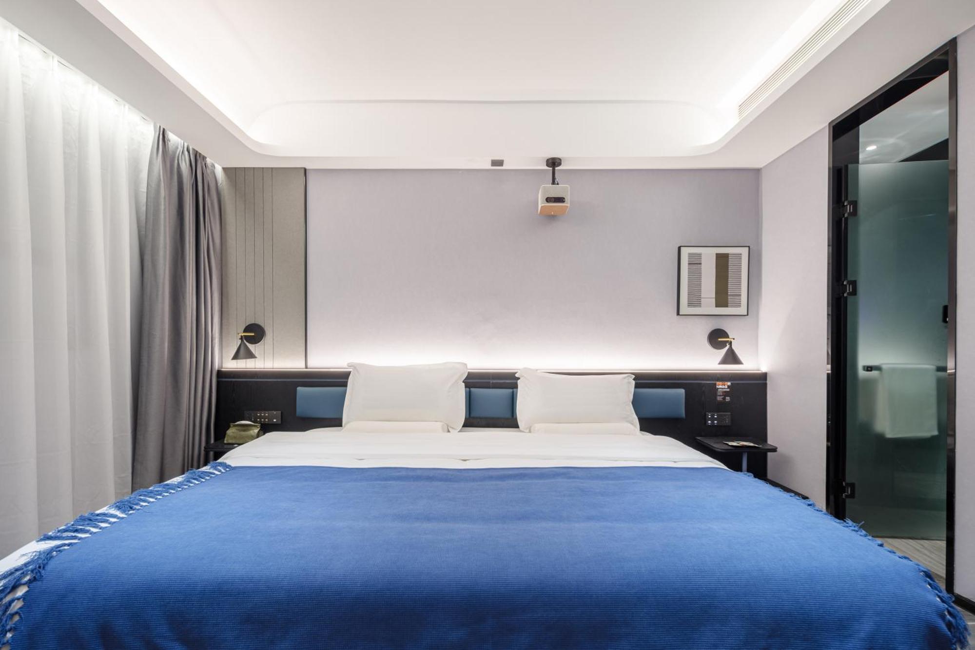 Bil Travel Nanfang Hospital Tonghe Subway Station Branch Hotel