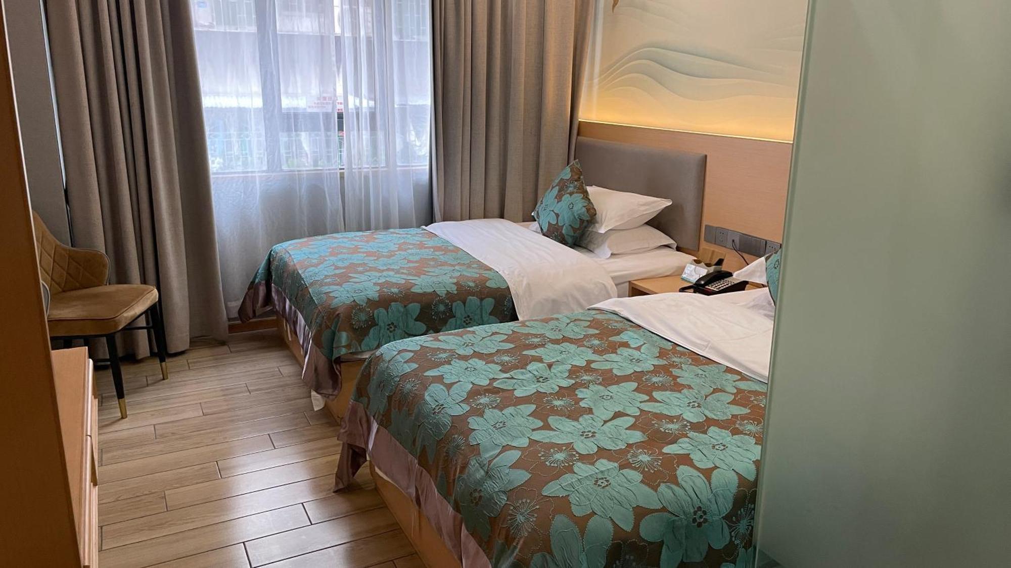 Hotel Hongxiang 2*