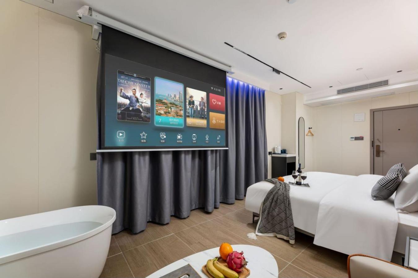 Shijia Luo - Beijing Road Pedestrian Street Hotel Guangzhou