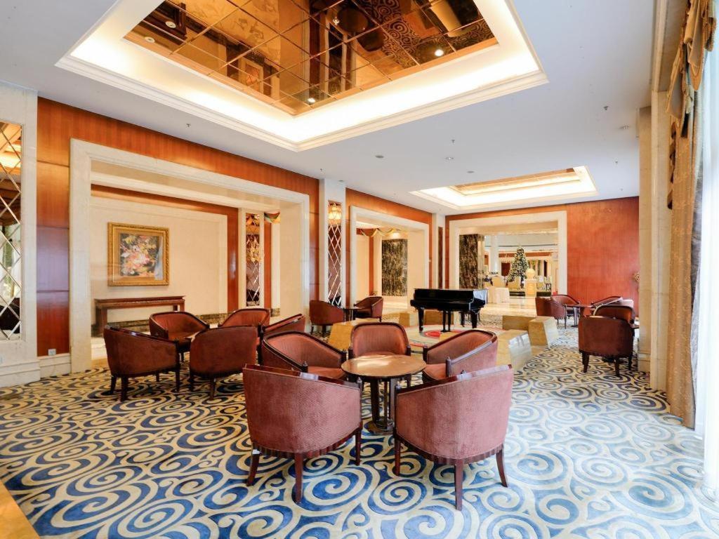 Hotel Hengda Jinshazhou 5*