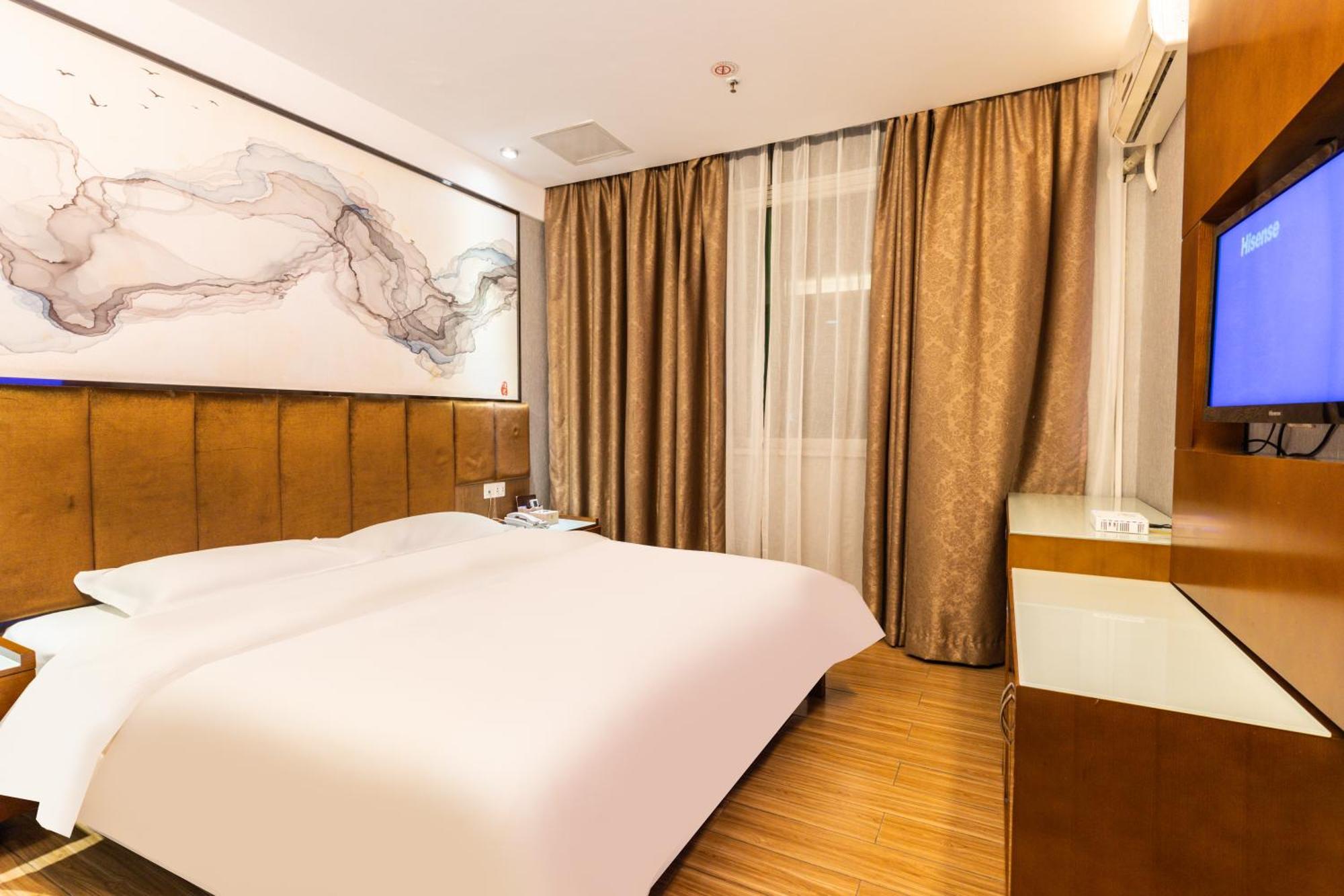 Kaiserdom Baiyun Airport-24-hour Airport-free Shuttle Bus Hotel Guangzhou