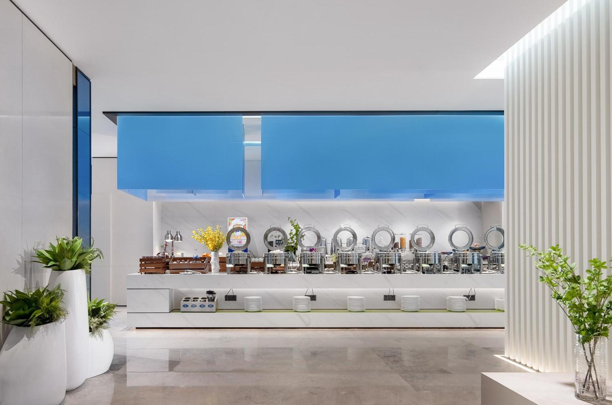 Hampton By Hilton Luoxi Hotel 4*