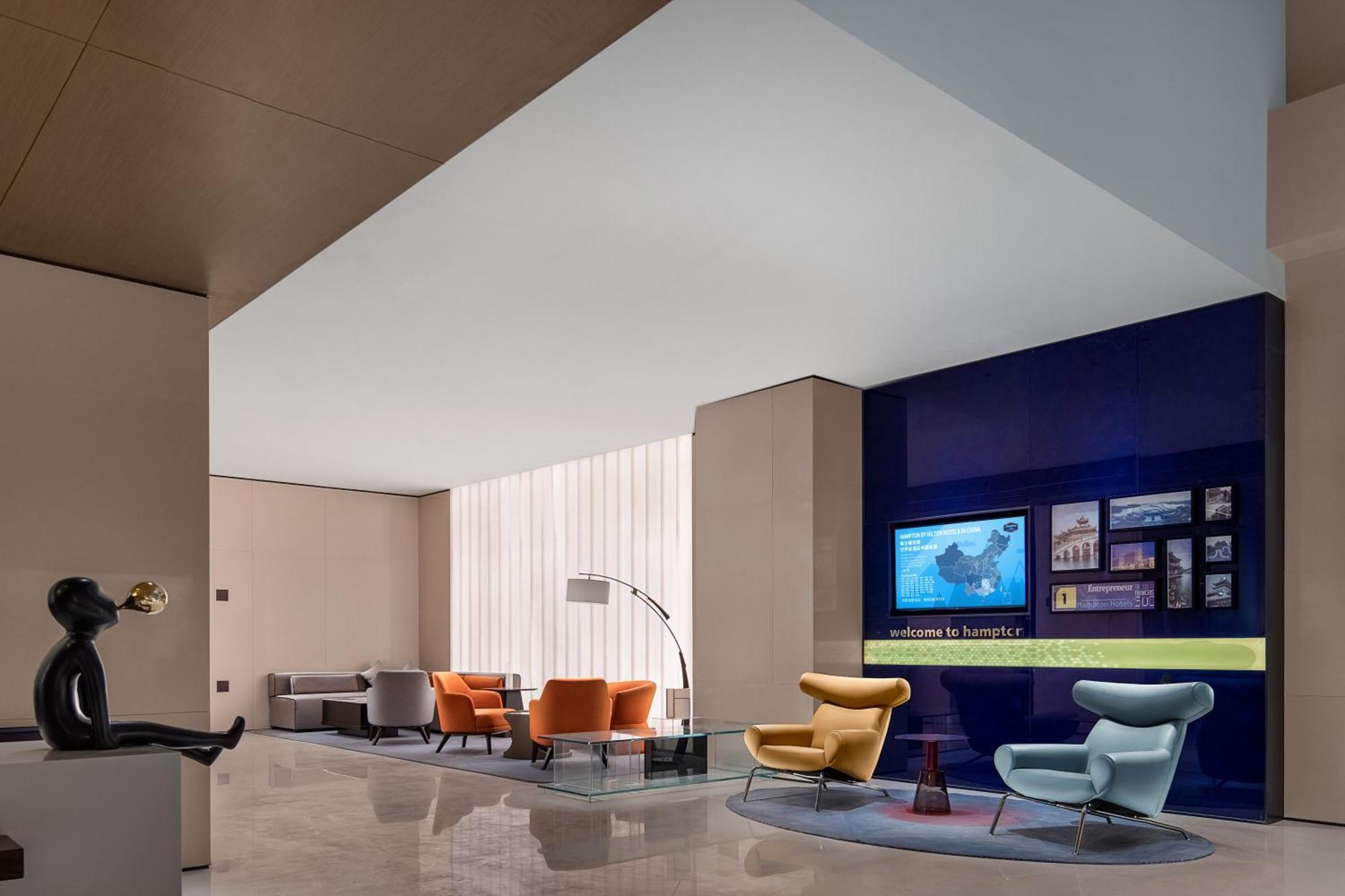 Hampton By Hilton Luoxi Hotel 4*