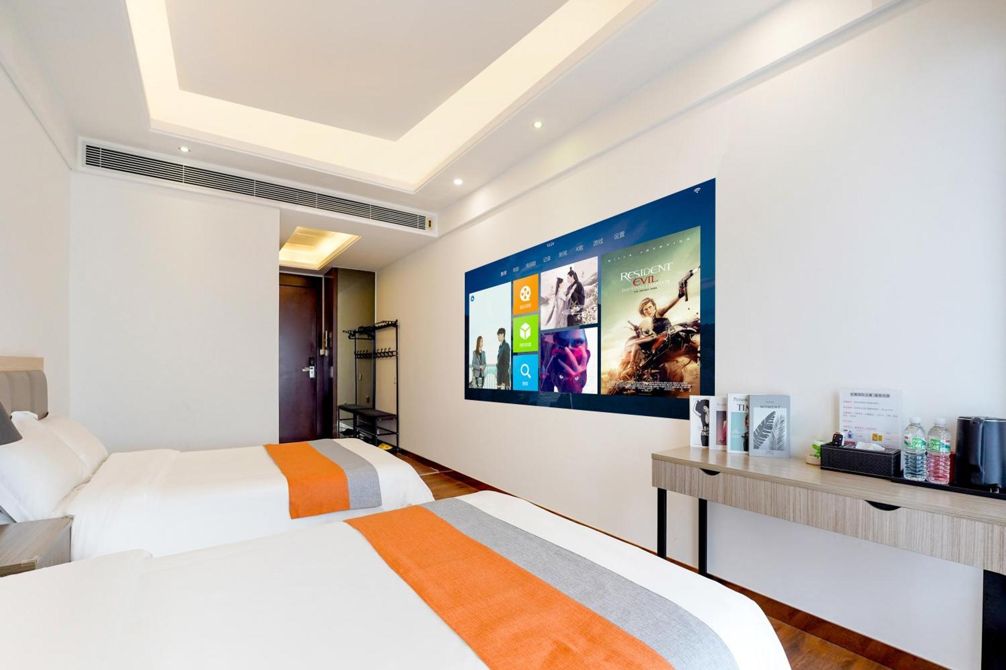 Ht Legend Changgang Metro Station Exit F -direct To Fair Hotel 3*