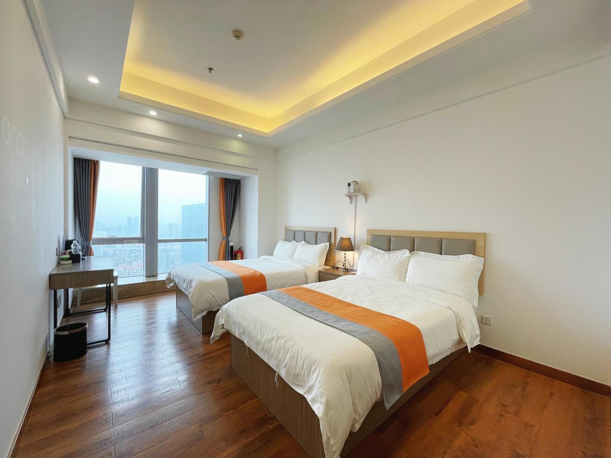 Hotel Ht Legend Changgang Metro Station Exit F -direct To Fair Canton