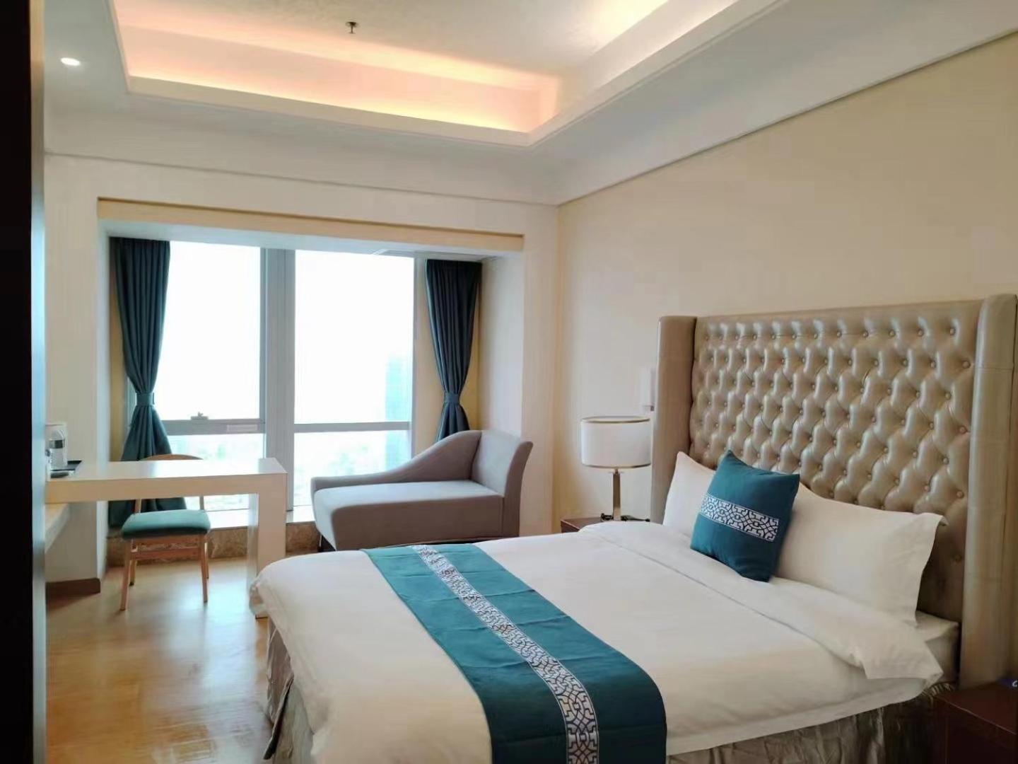 Hotel Ht Legend Changgang Metro Station Exit F -direct To Fair 3*