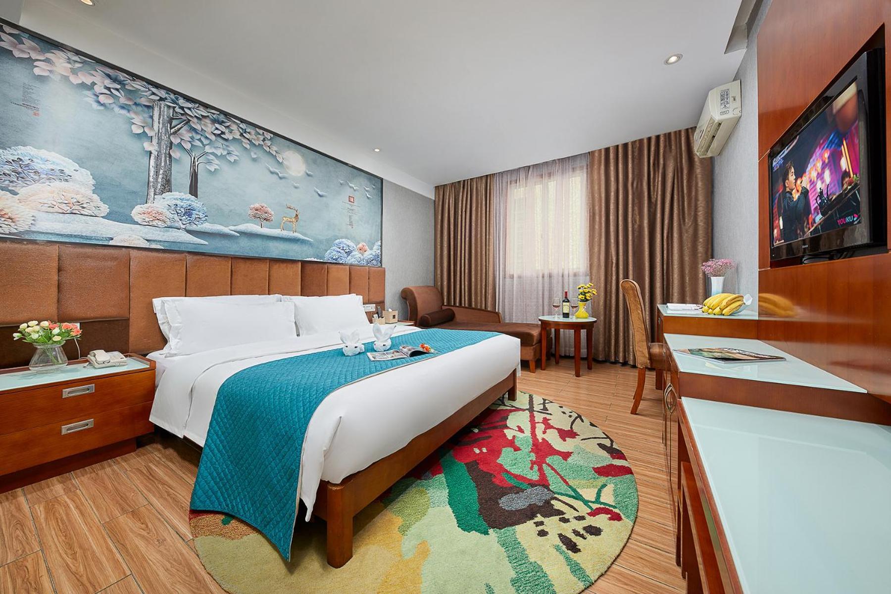 Hotel Kaiserdom Baiyun Airport-24-hour Airport-free Shuttle Bus