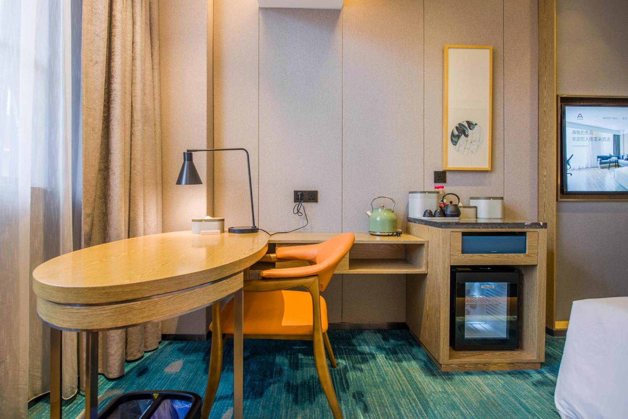 Hotel Atour X Zhujiang New Town Tianhe Park Station-free Shuttle Bus To Fair Guangzhou