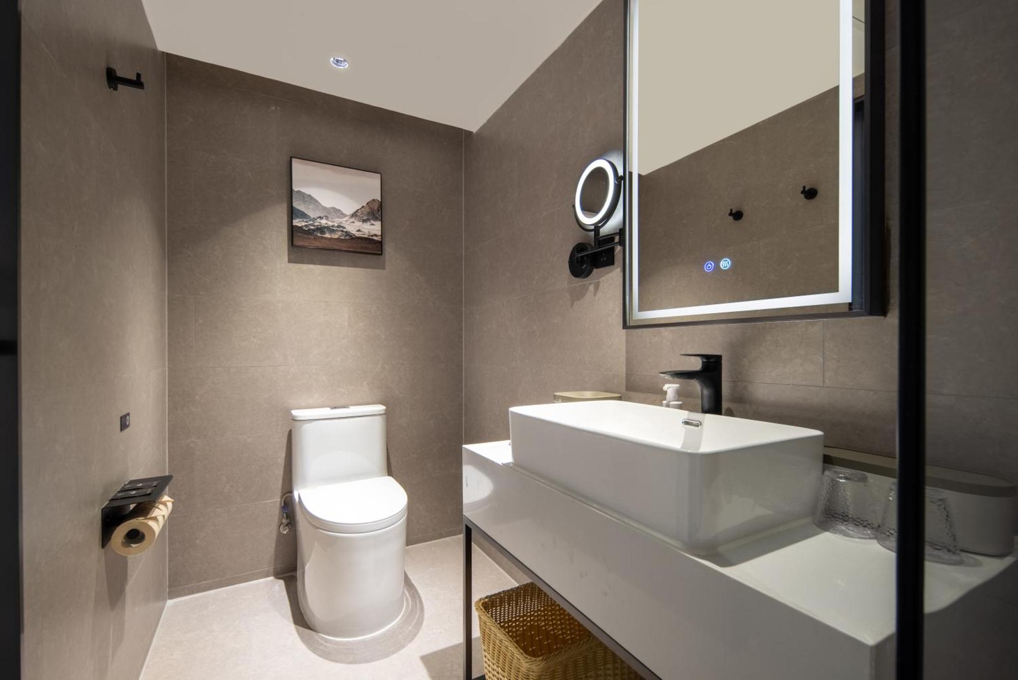 Atour X Huangpu Nangang Wanda Hotel 4*
