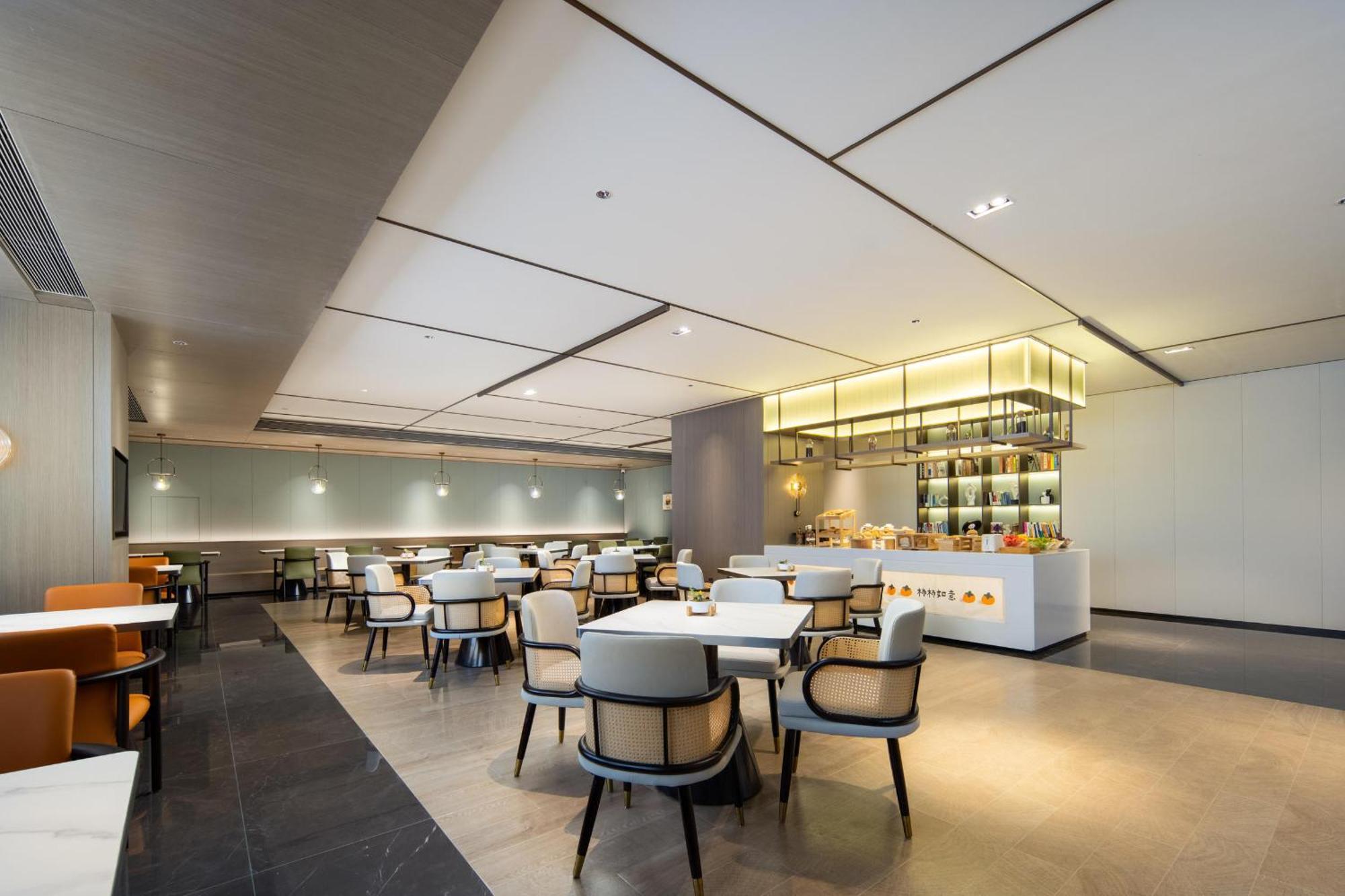 Atour X Huangpu Nangang Wanda Hotel 4*