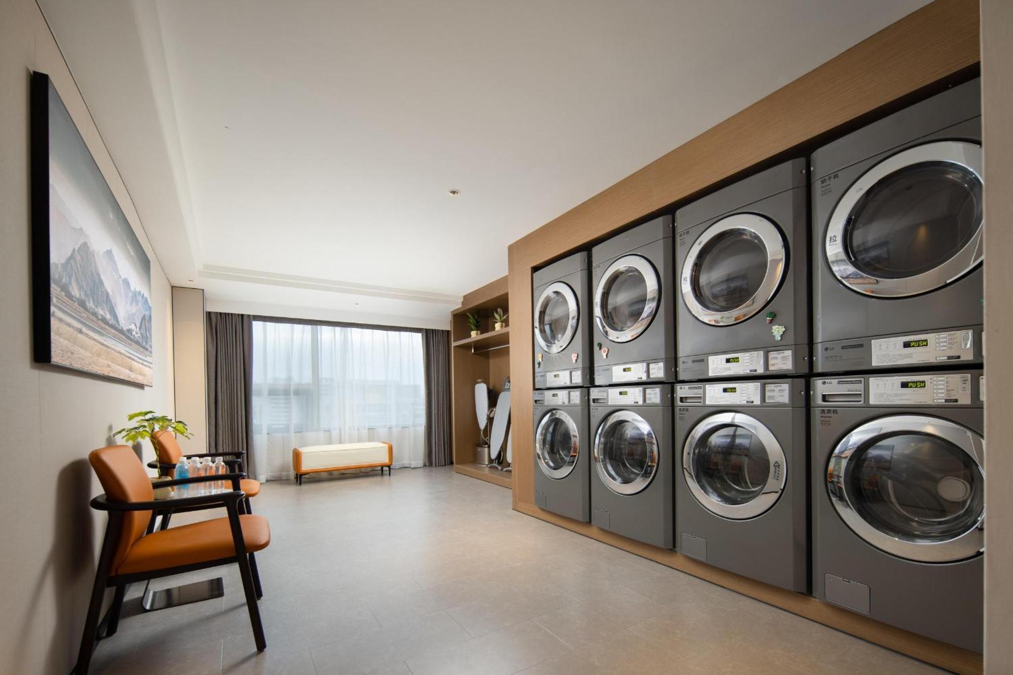 Atour X Huangpu Nangang Wanda Hotel 4*