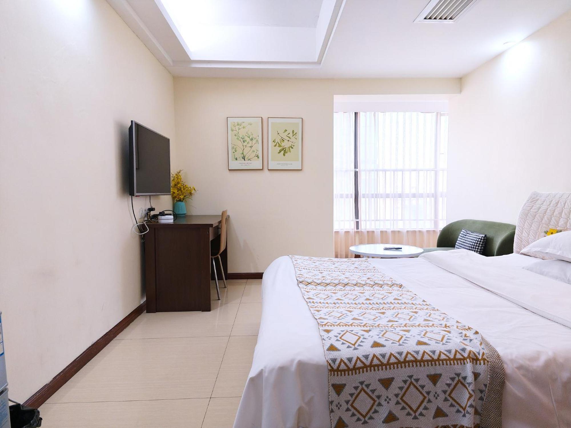 Apartment Uhome Service *