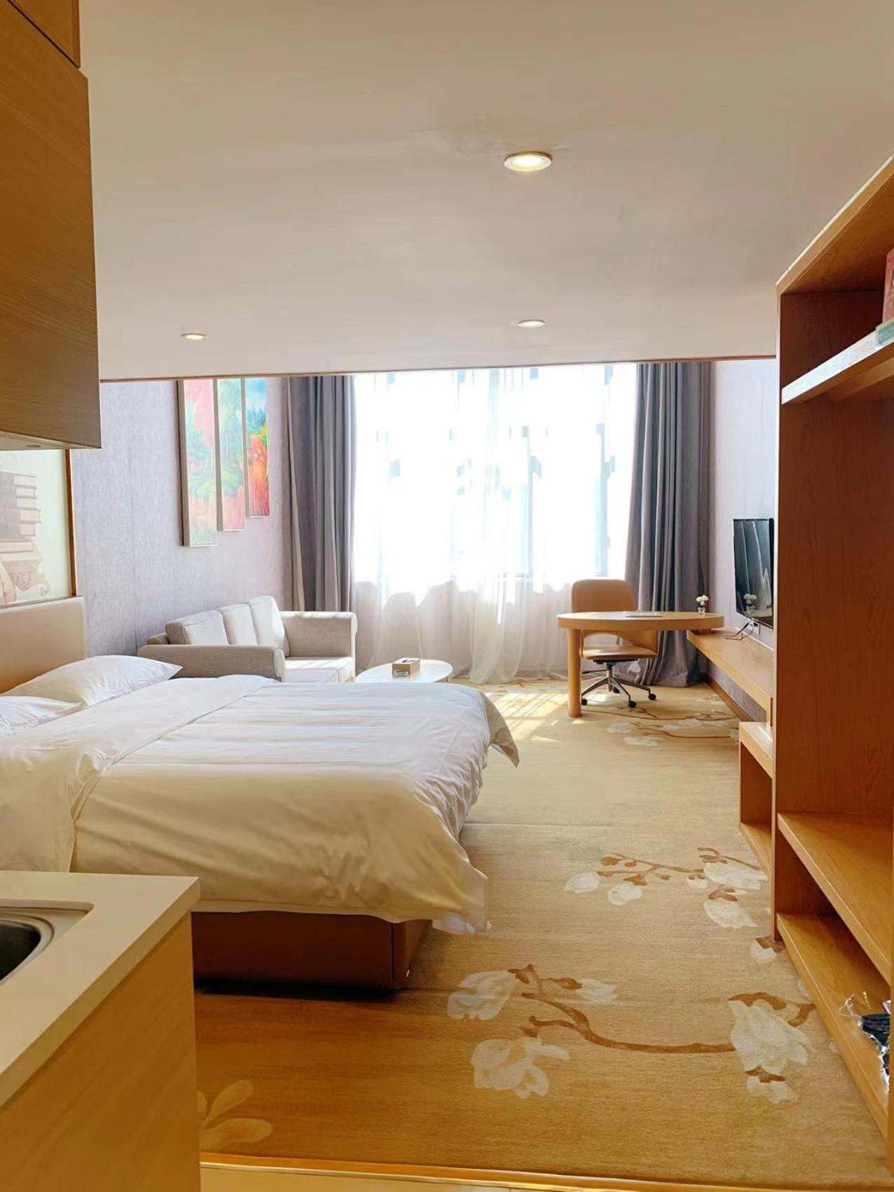 Hotel Vienna International Nansha Passenger Port Station Tianhou Palace Branch 3*