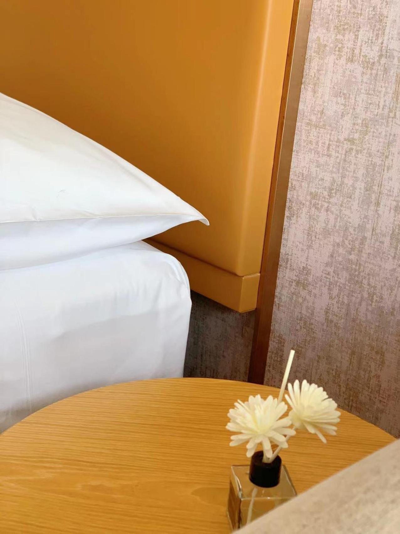 Vienna International Nansha Passenger Port Station Tianhou Palace Branch Hotel