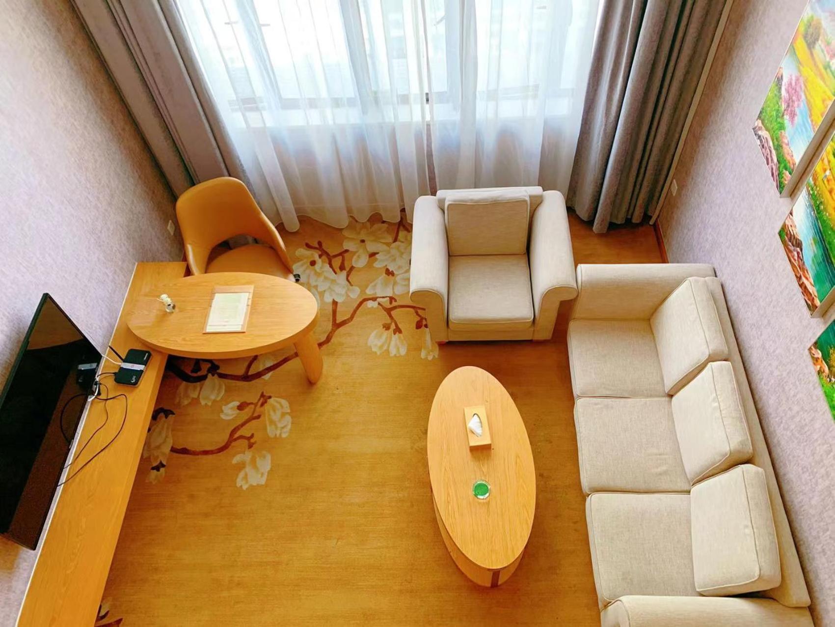 Hotel Vienna International Nansha Passenger Port Station Tianhou Palace Branch