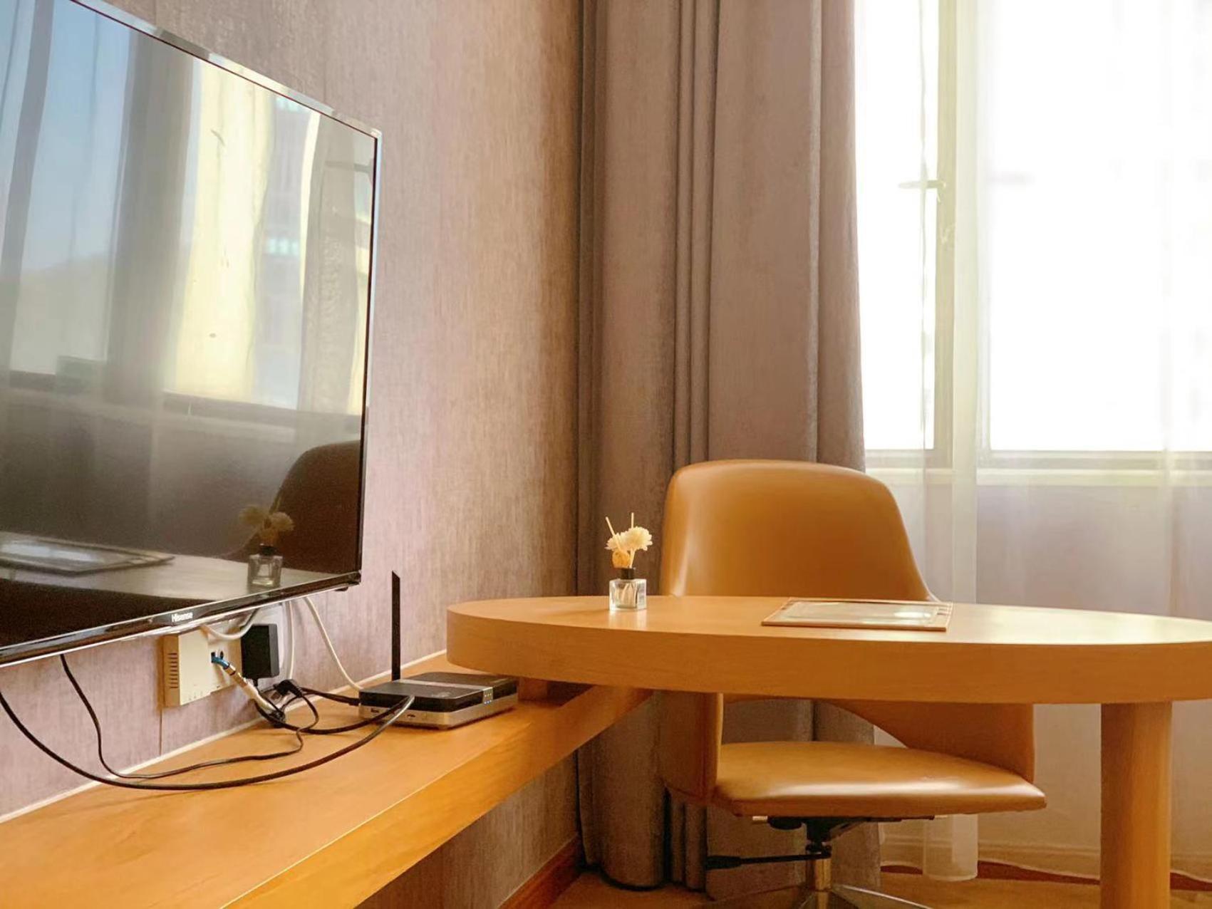 Hotel Vienna International Nansha Passenger Port Station Tianhou Palace Branch 3*